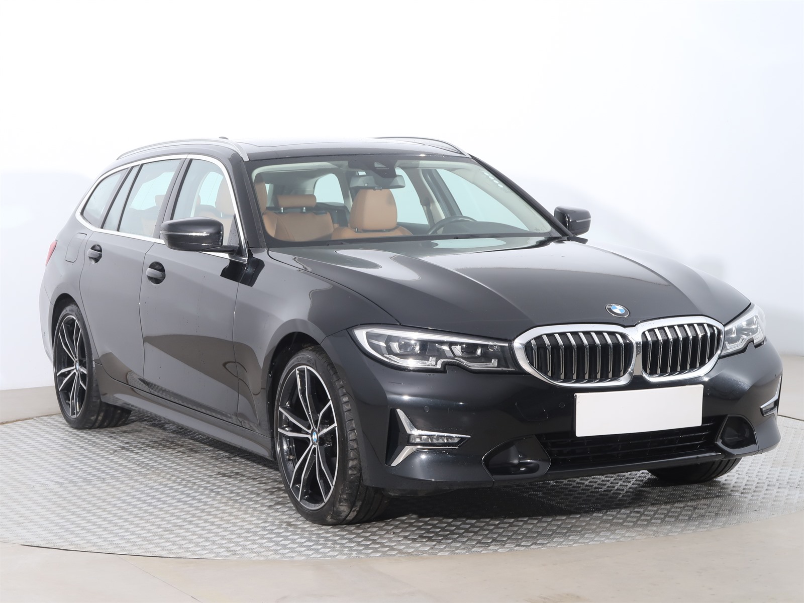 BMW 3 320d Wagon 2019 - 1