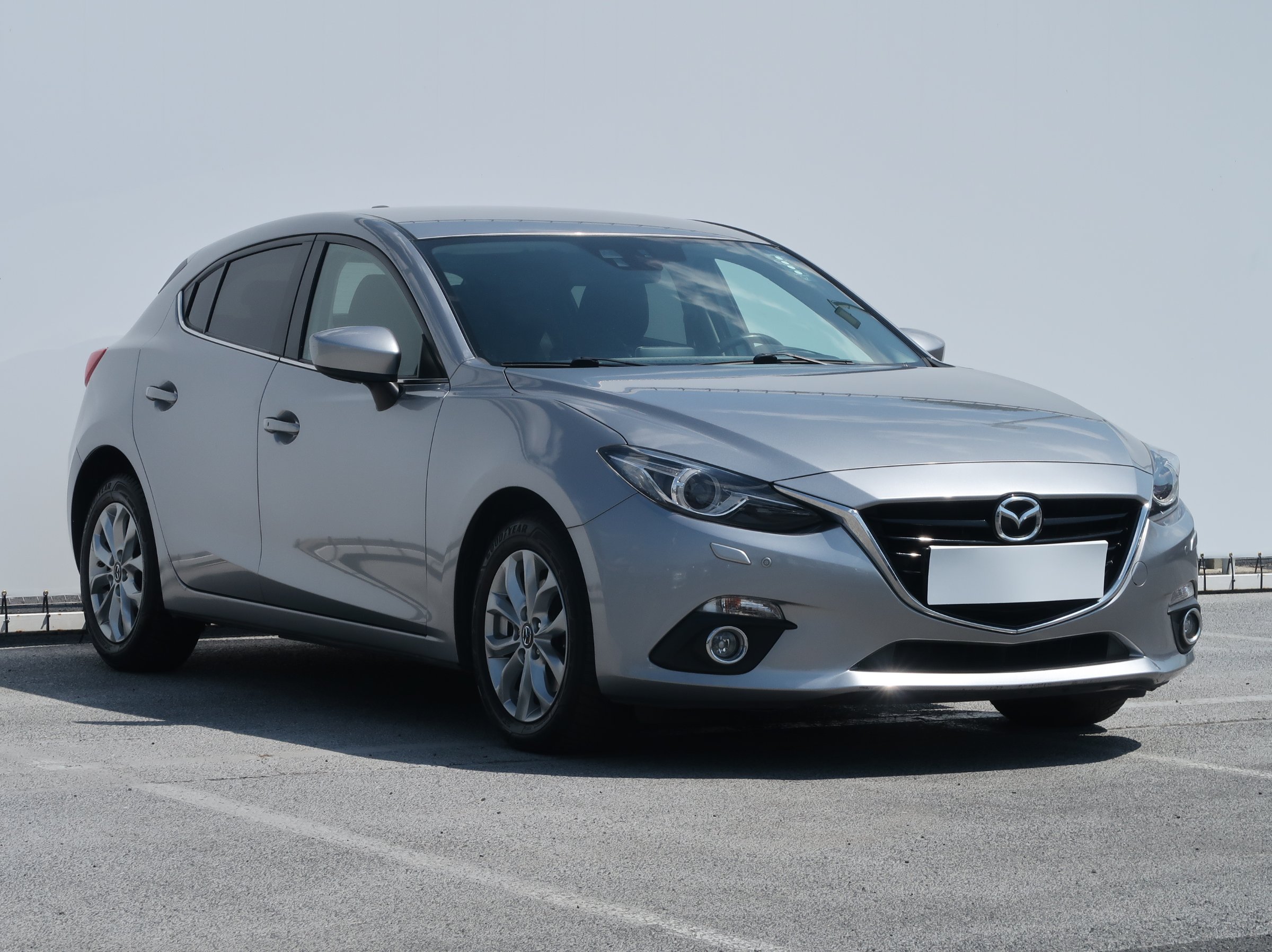 Mazda 3 2.0 Skyactiv-G Hatchback 2014 - 1
