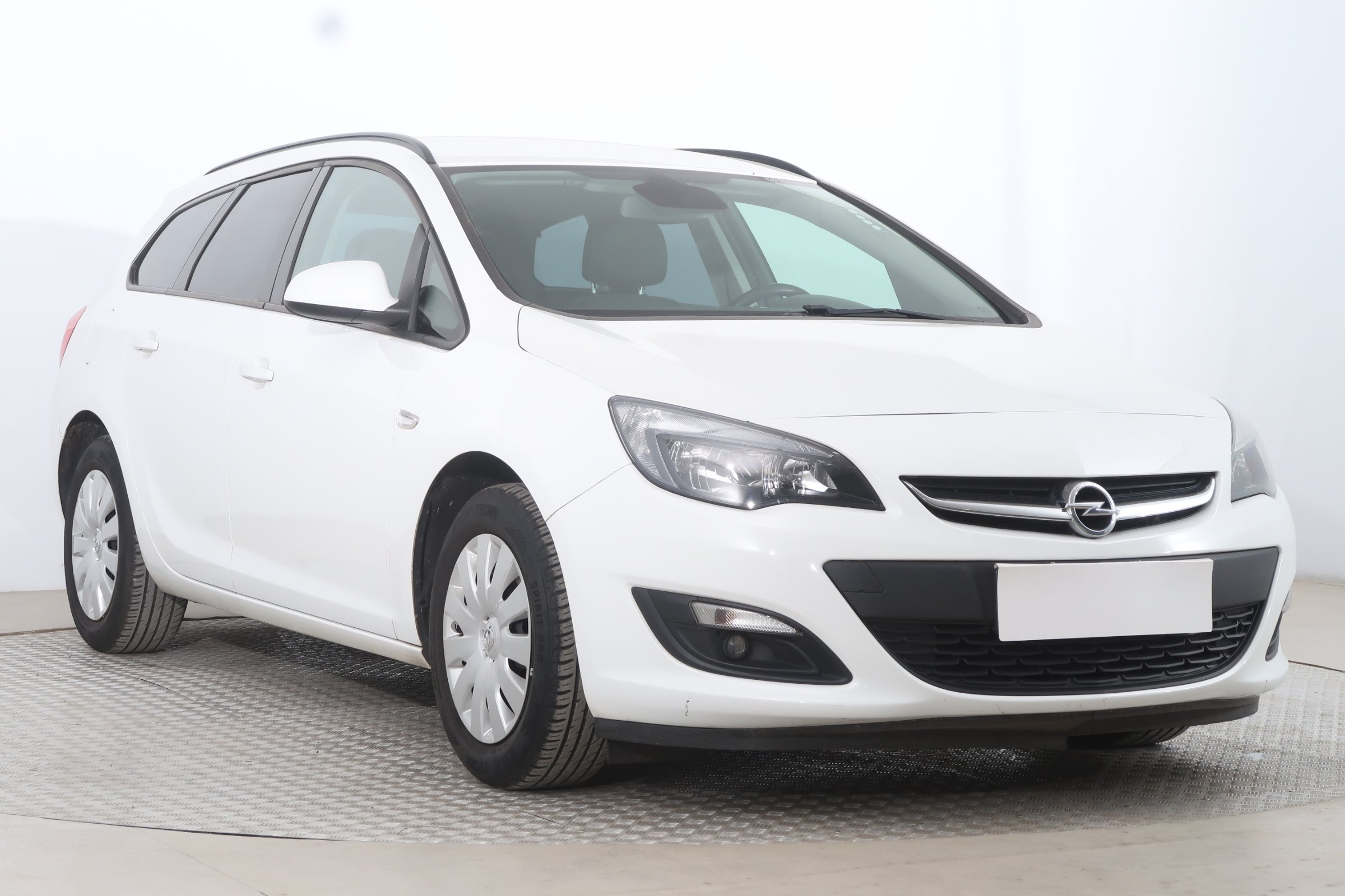 Opel Astra 1.6 Ecotec Wagon 2014 - 1