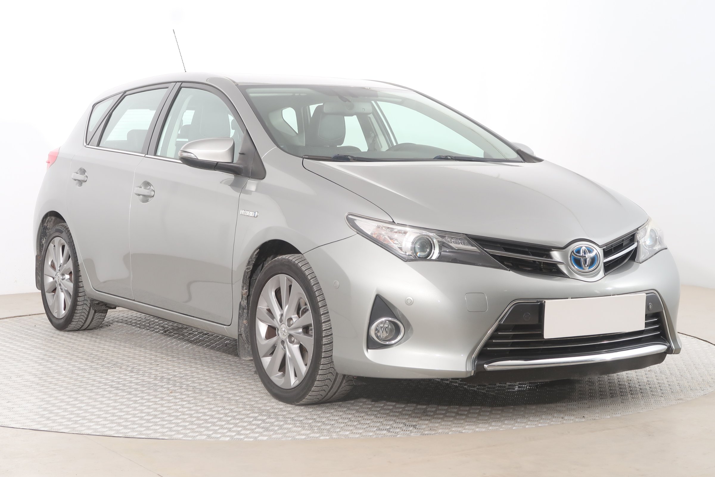 Toyota Auris 1.8 VVT-i Hybrid Hatchback 2013 - 1