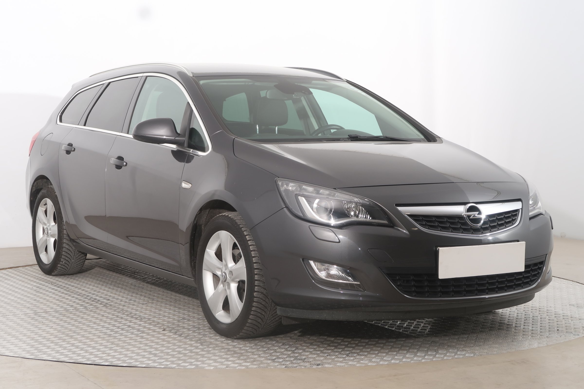 Opel Astra 1.4 Turbo ecoFLEX Kombi 2011 - 1