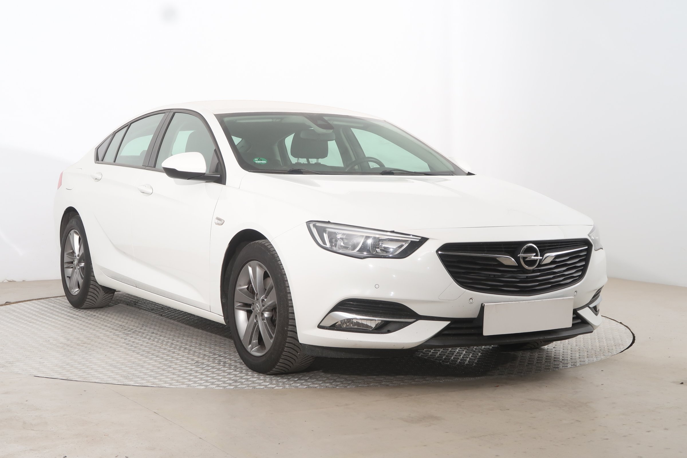 Opel Insignia 1.6 CDTI Sedan 2018 - 1