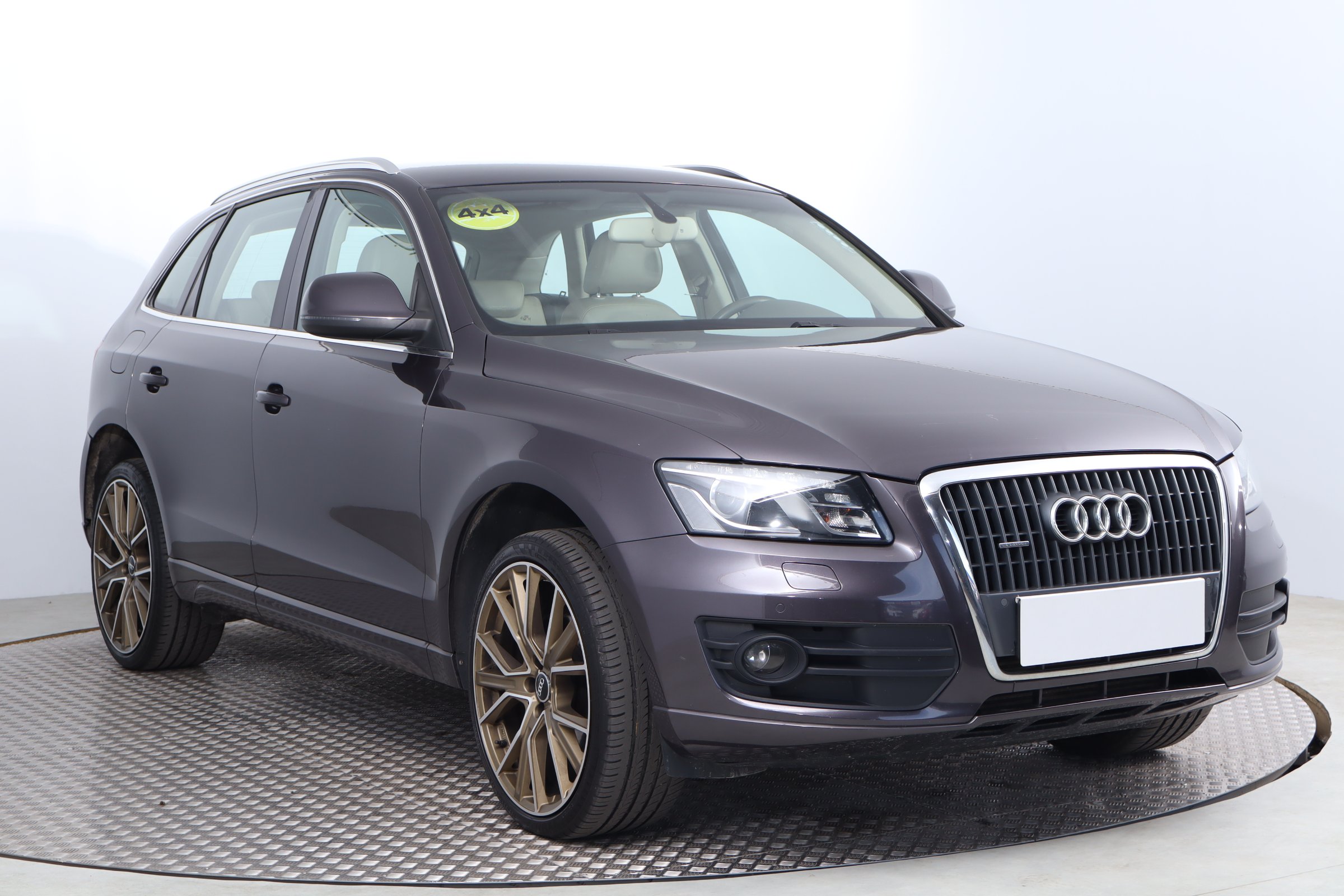 Audi Q5 2.0 TDI quattro SUV 2010 - 1