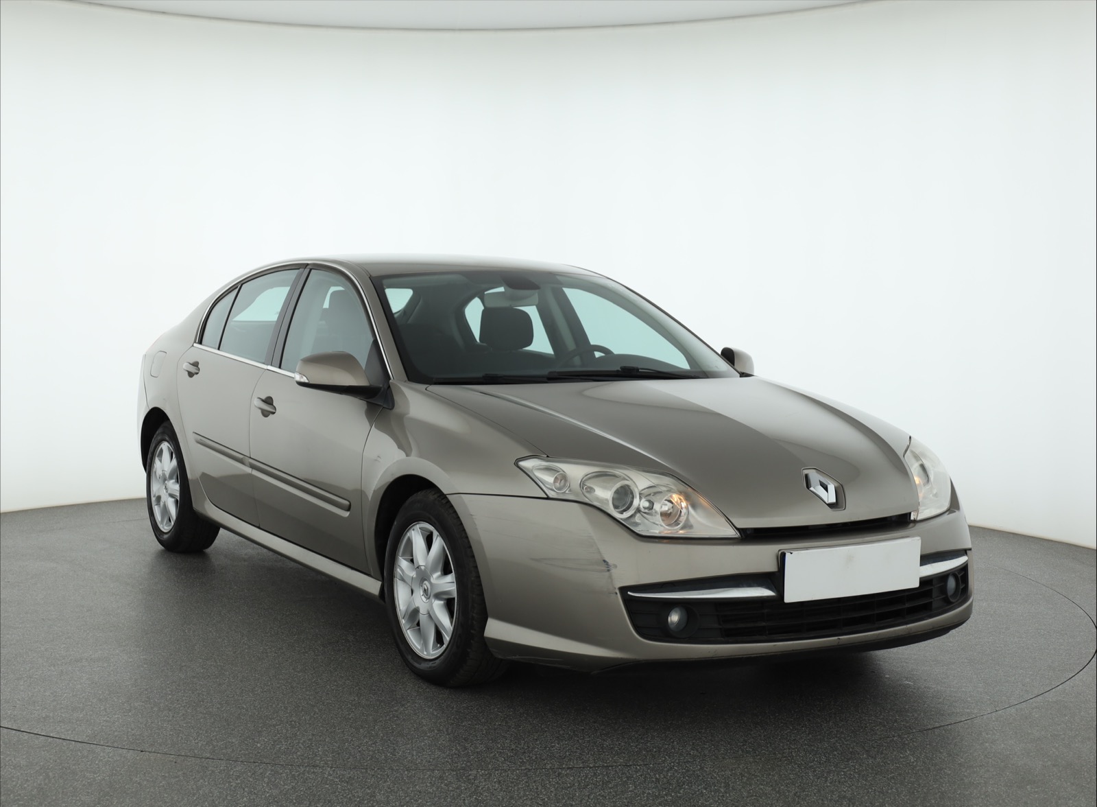 Renault Laguna 2.0 dCi Hatchback 2010 - 1