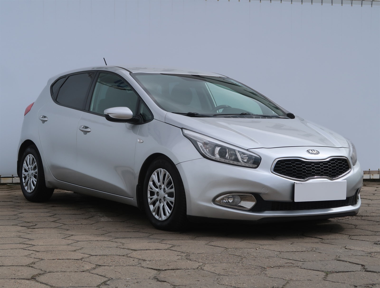 Kia Ceed 1.6 CRDi Hatchback 2013 - 1