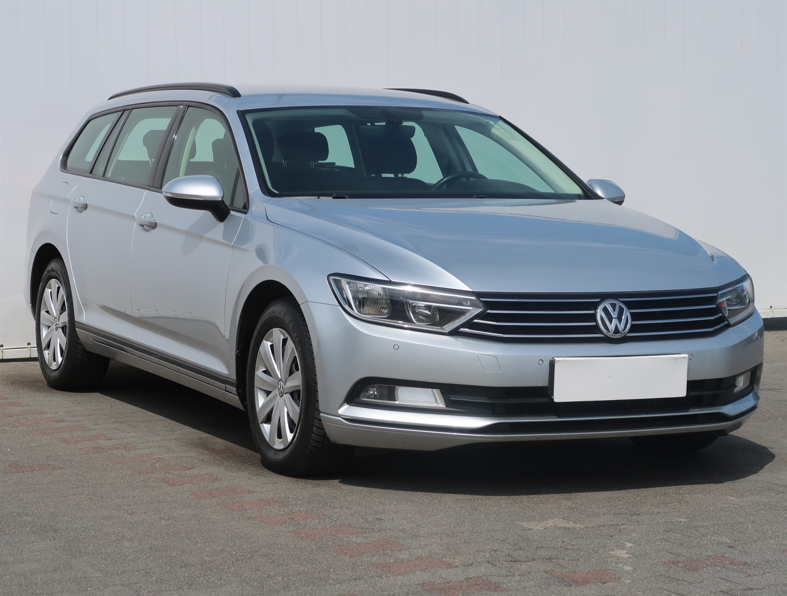 Volkswagen Passat 2.0 TDI BlueMotion Kombi 2017 - 1