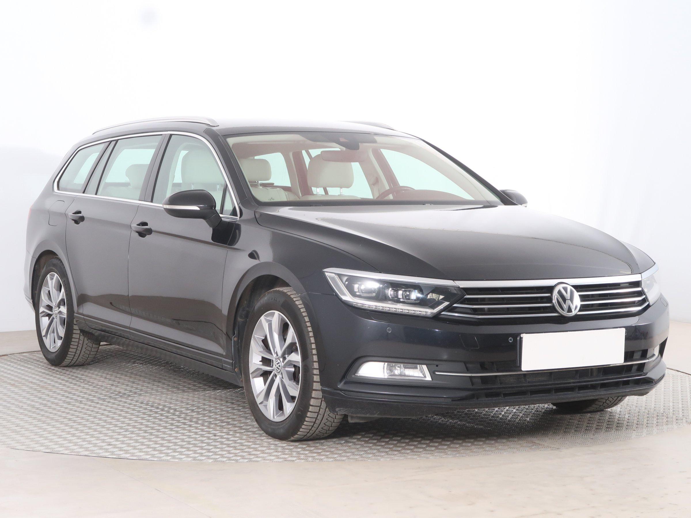 Volkswagen Passat 1.8 TSI BlueMotion Kombi 2015 - 1