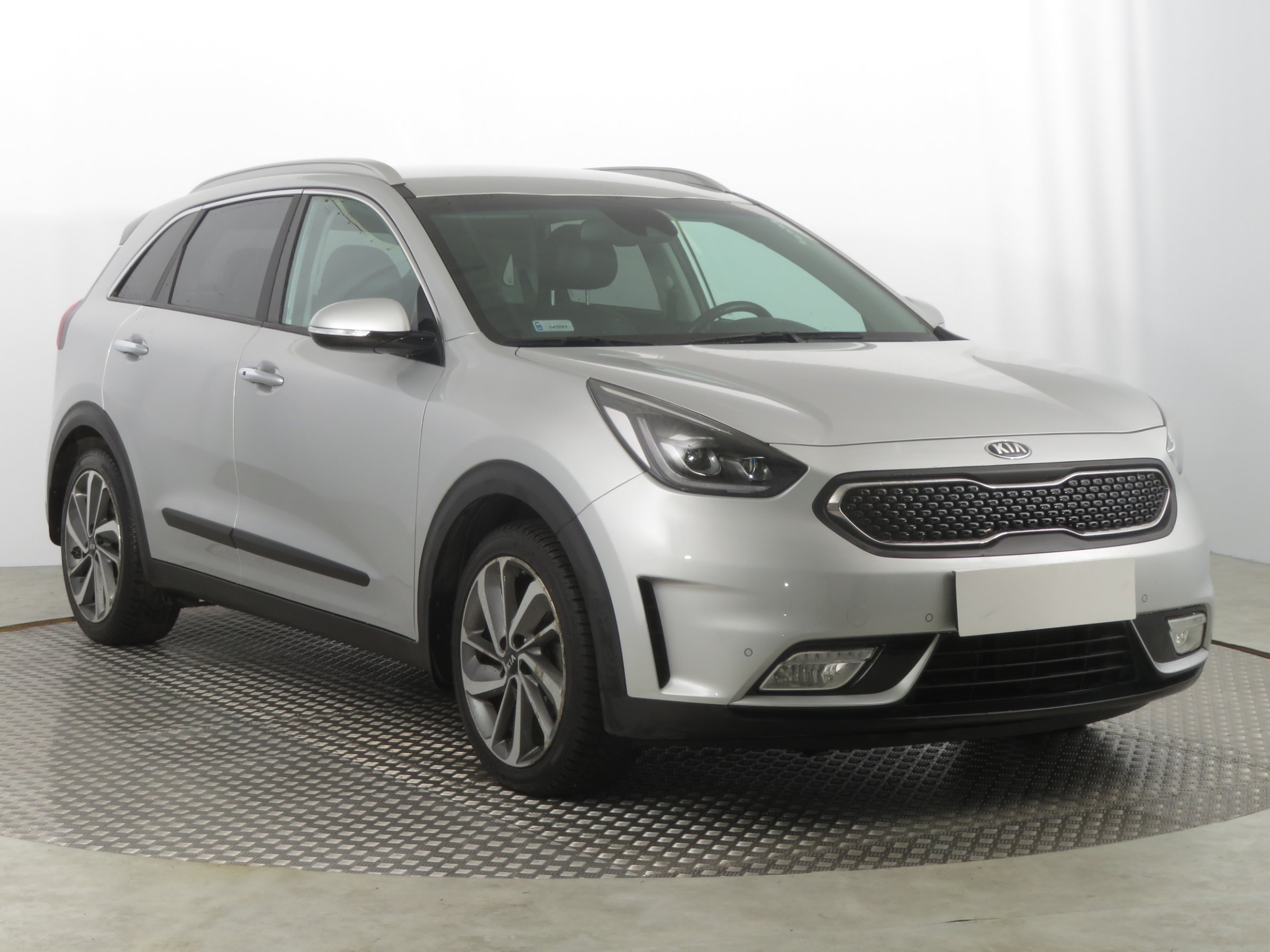 Kia Niro 1.6 GDI Hybrid SUV 2018 - 1