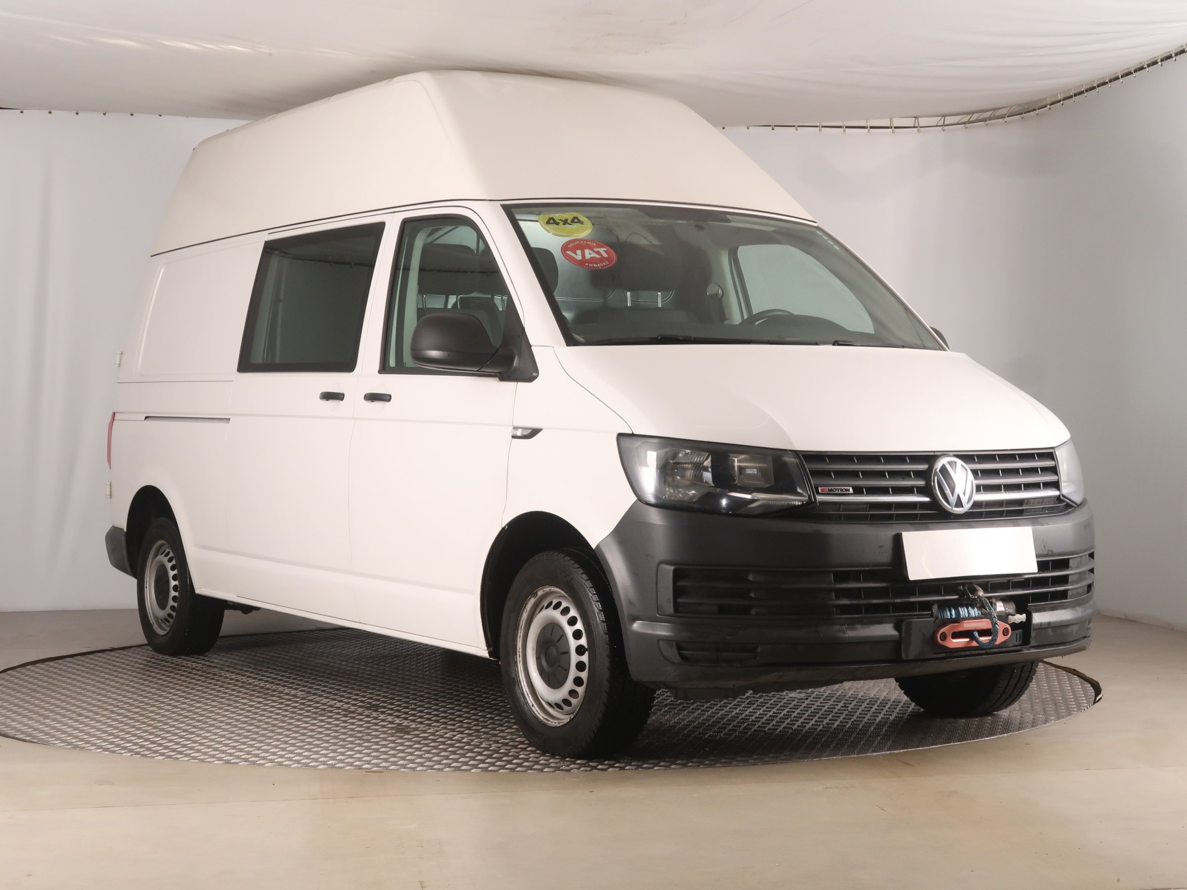 Volkswagen Transporter 2.0 TDI Minivan 2018 - 1