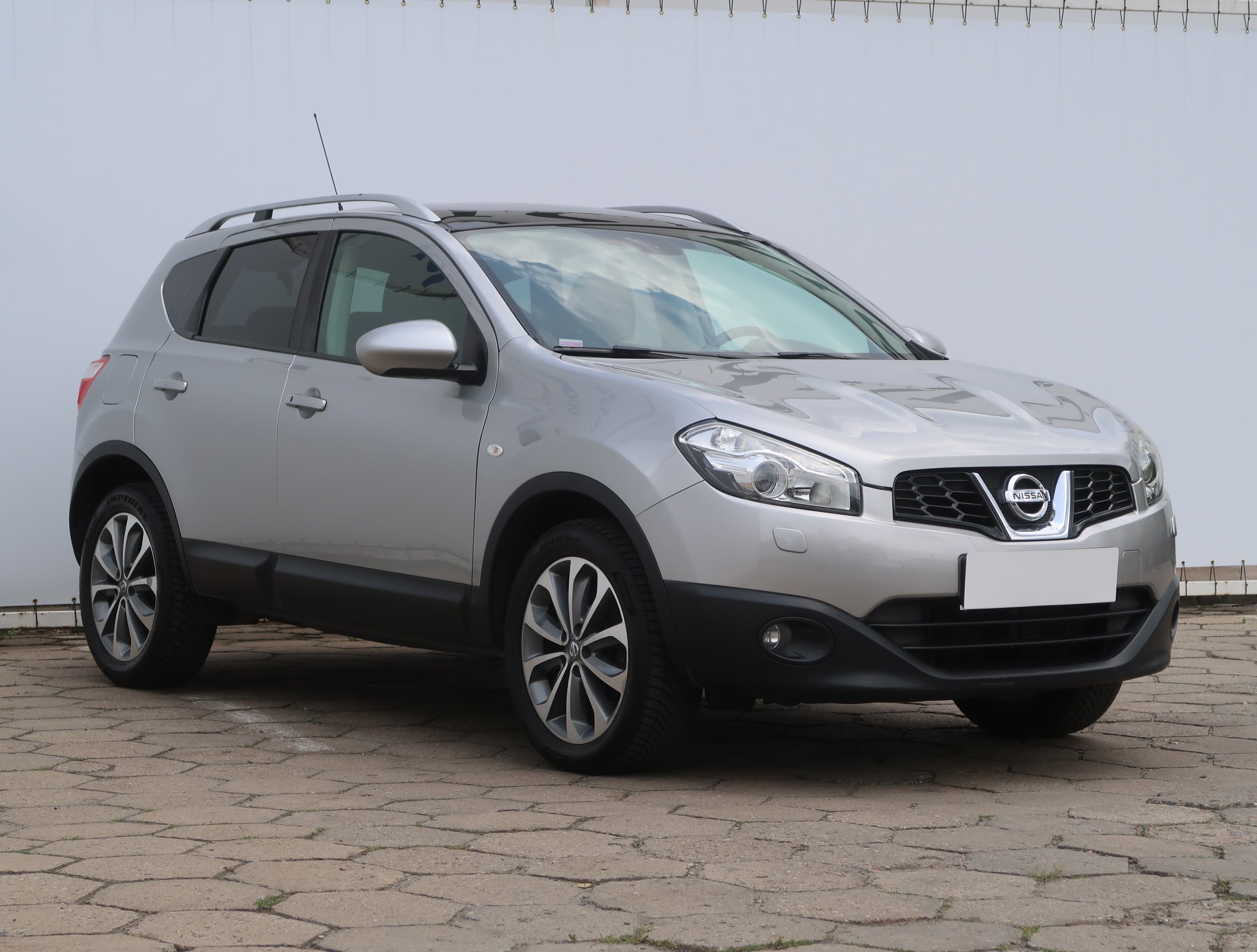 Nissan Qashqai 2.0 MPI 4x4 SUV 2010 - 1