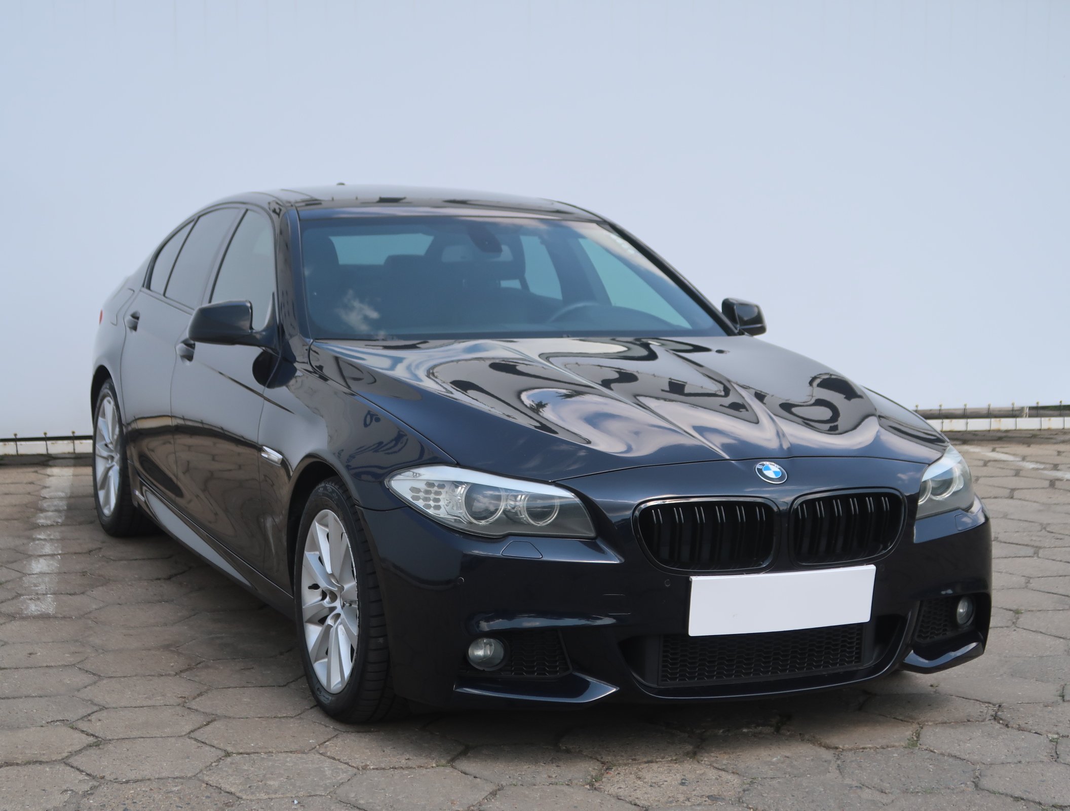 BMW 5 520d M Sport Sedan 2011 - 1