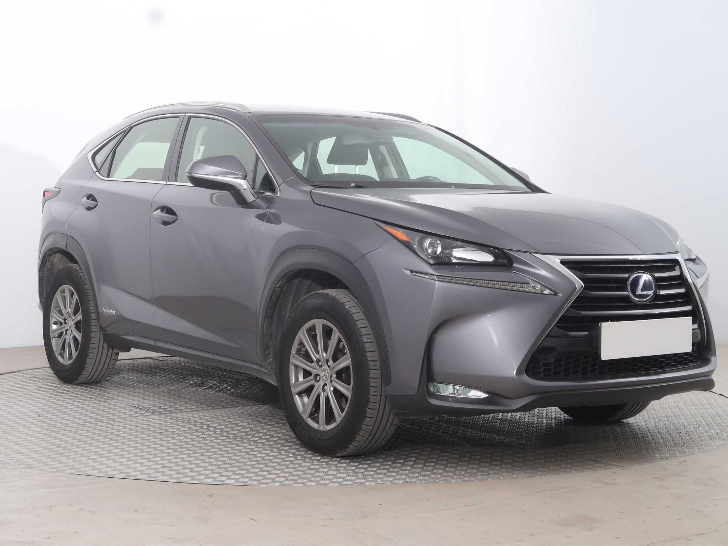 Lexus NX 300h AWD SUV 2015 - 1