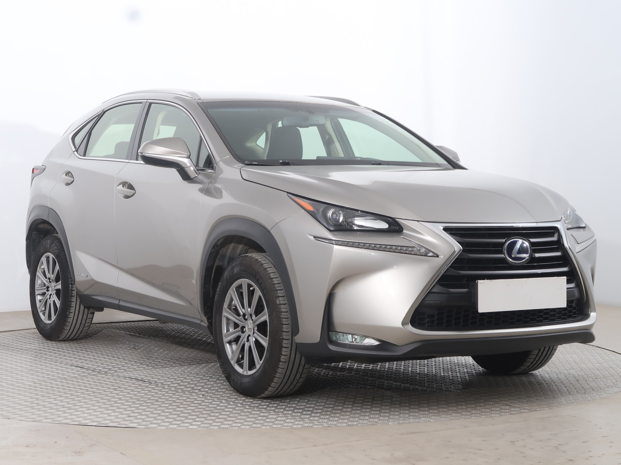 Lexus NX 300h AWD SUV 2015 - 1