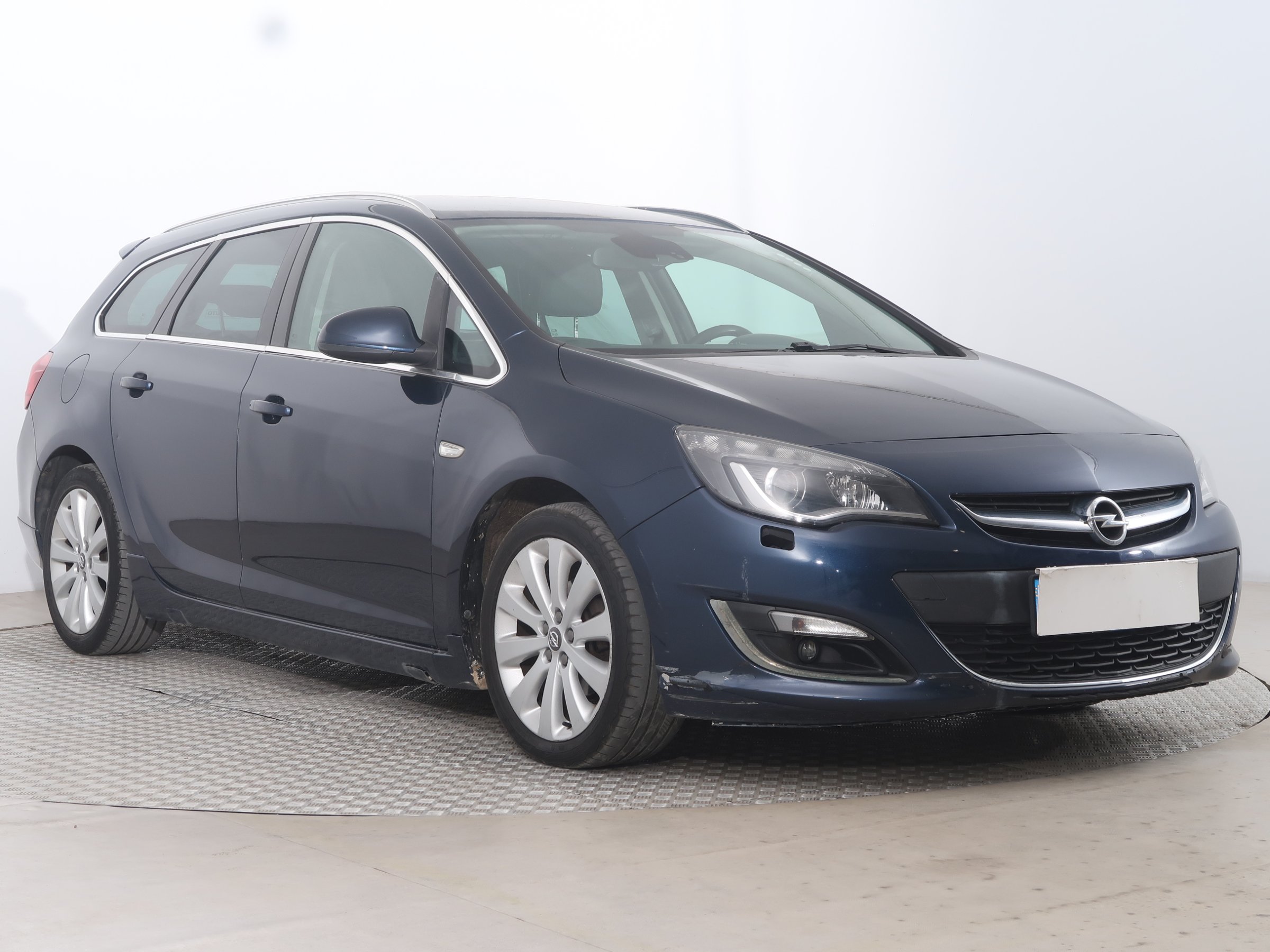 Opel Astra 1.4 Turbo ecoFLEX Kombi 2011 - 1