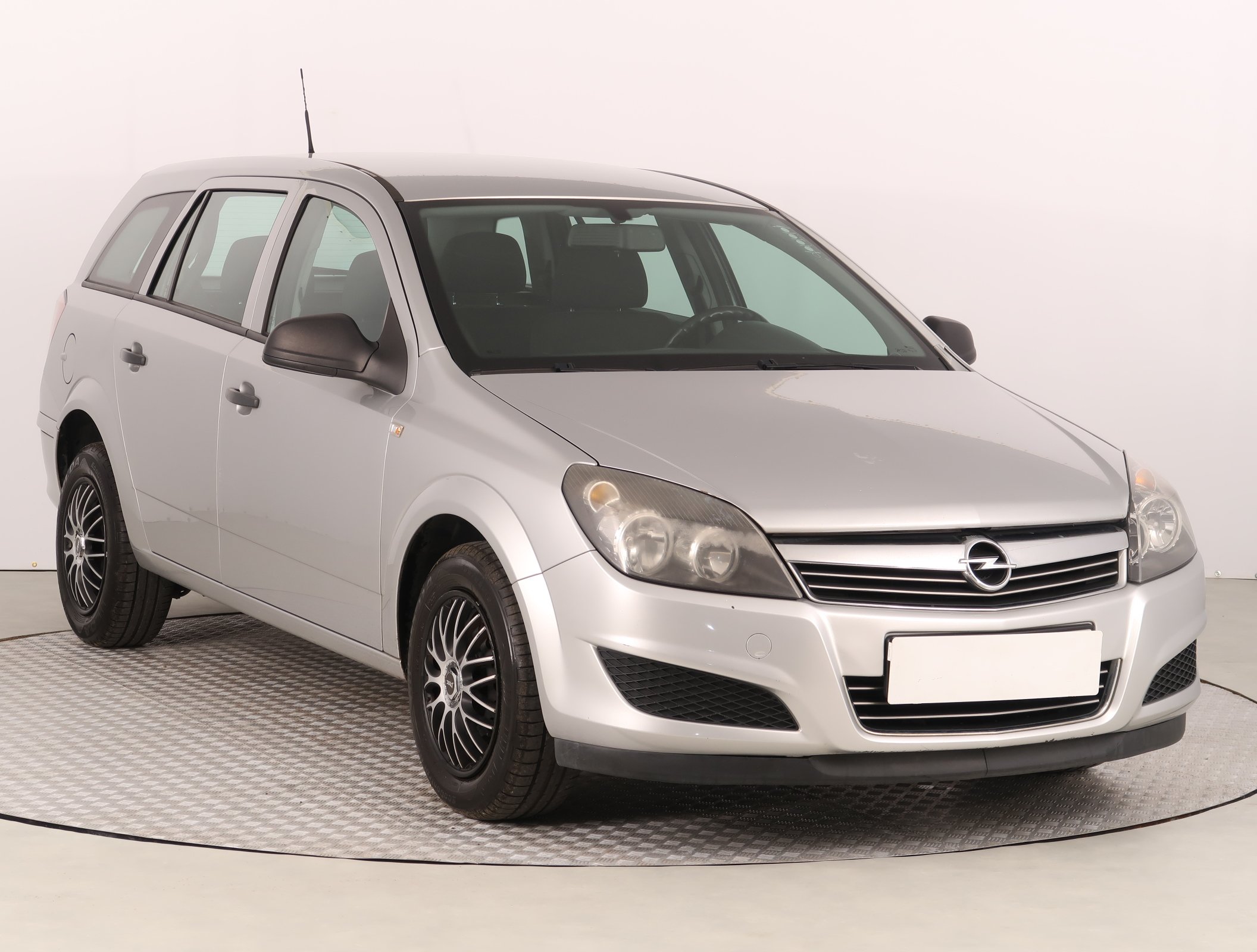 Opel Astra 1.6 Ecotec Wagon 2011 - 1