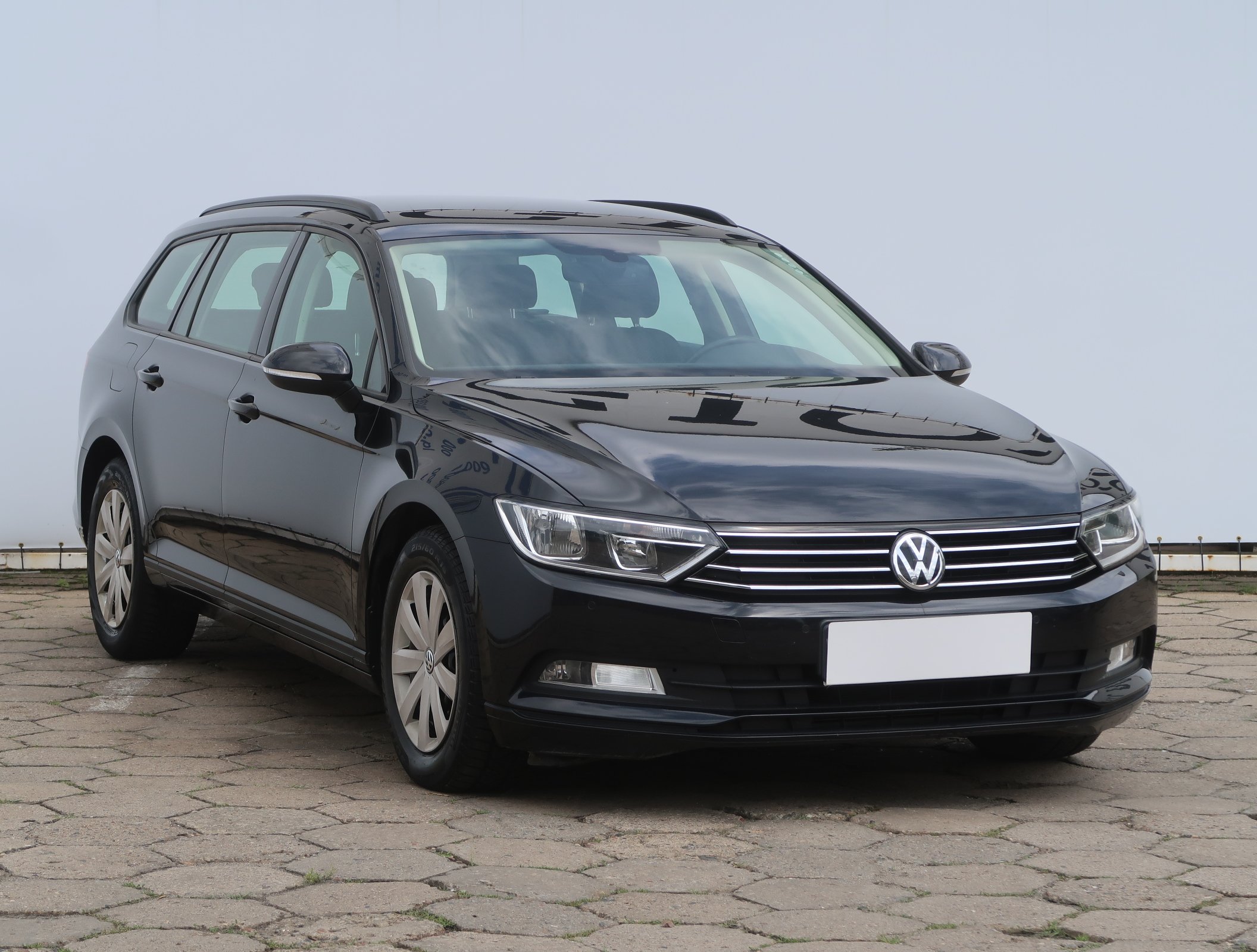 Volkswagen Passat 1.5 TSI EVO Wagon 2019 - 1