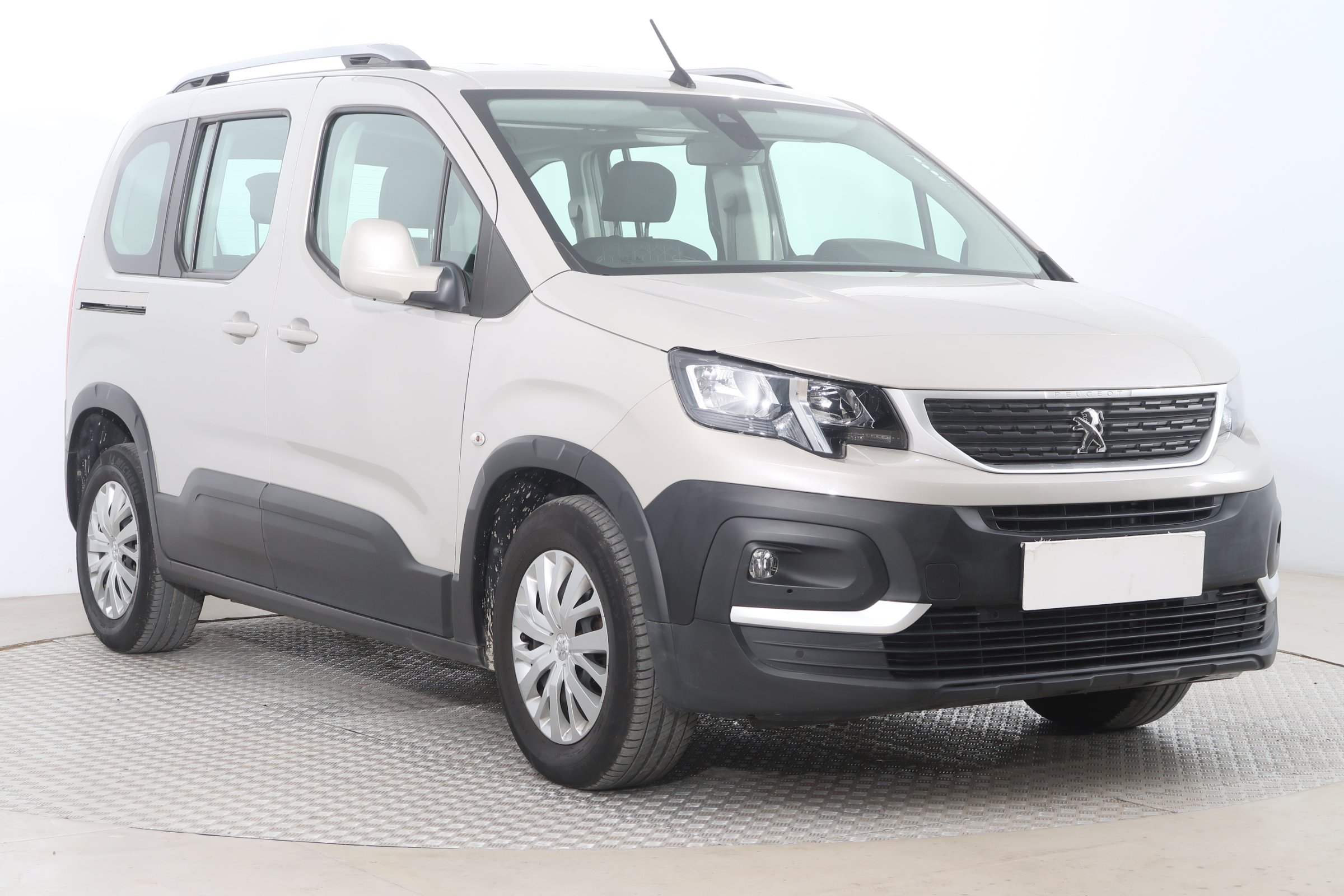 Peugeot Rifter 1.2 PureTech Minivan 2019 - 1