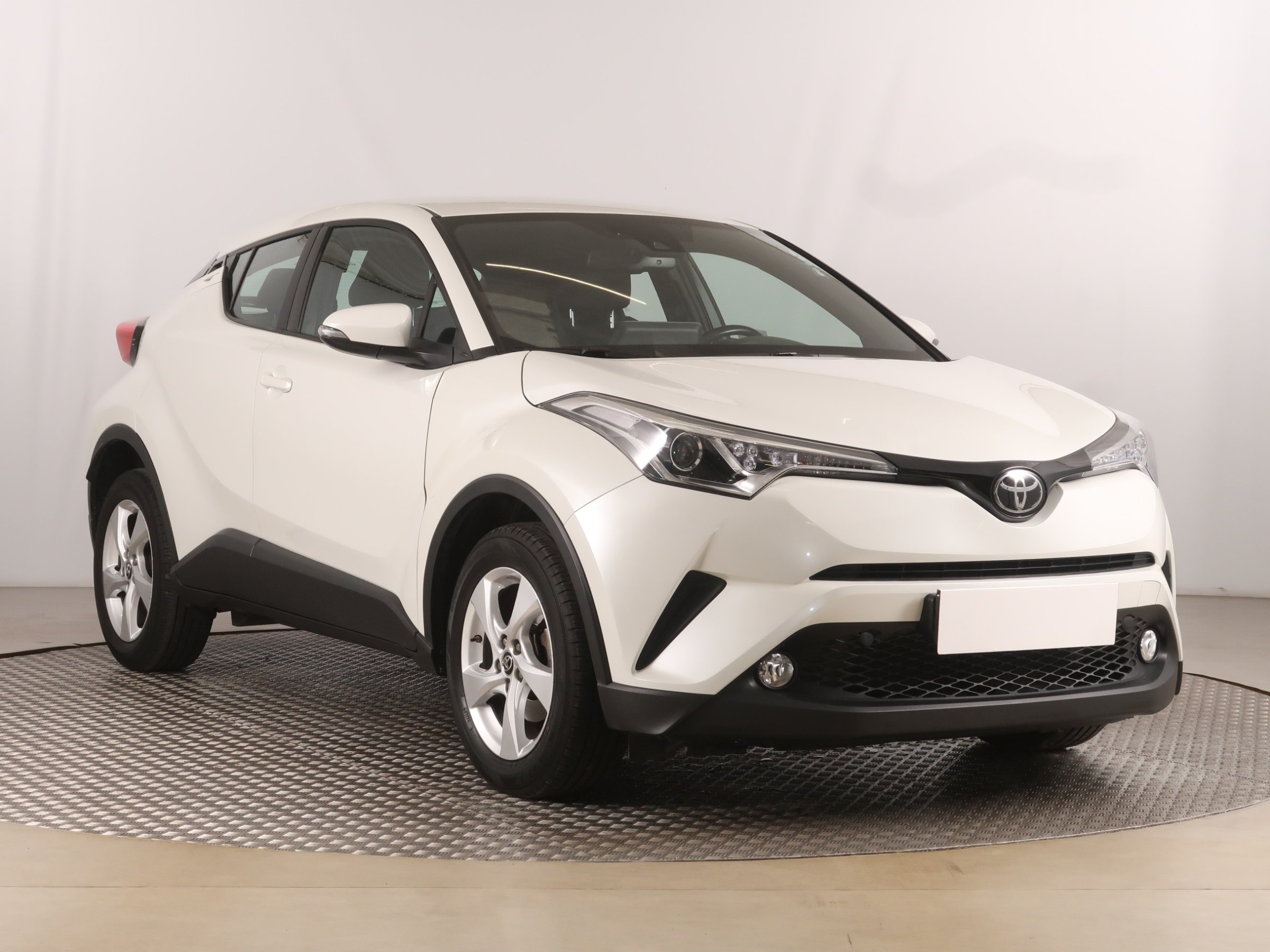 Toyota C-HR 1.2 Turbo D-4T SUV 2017 - 1