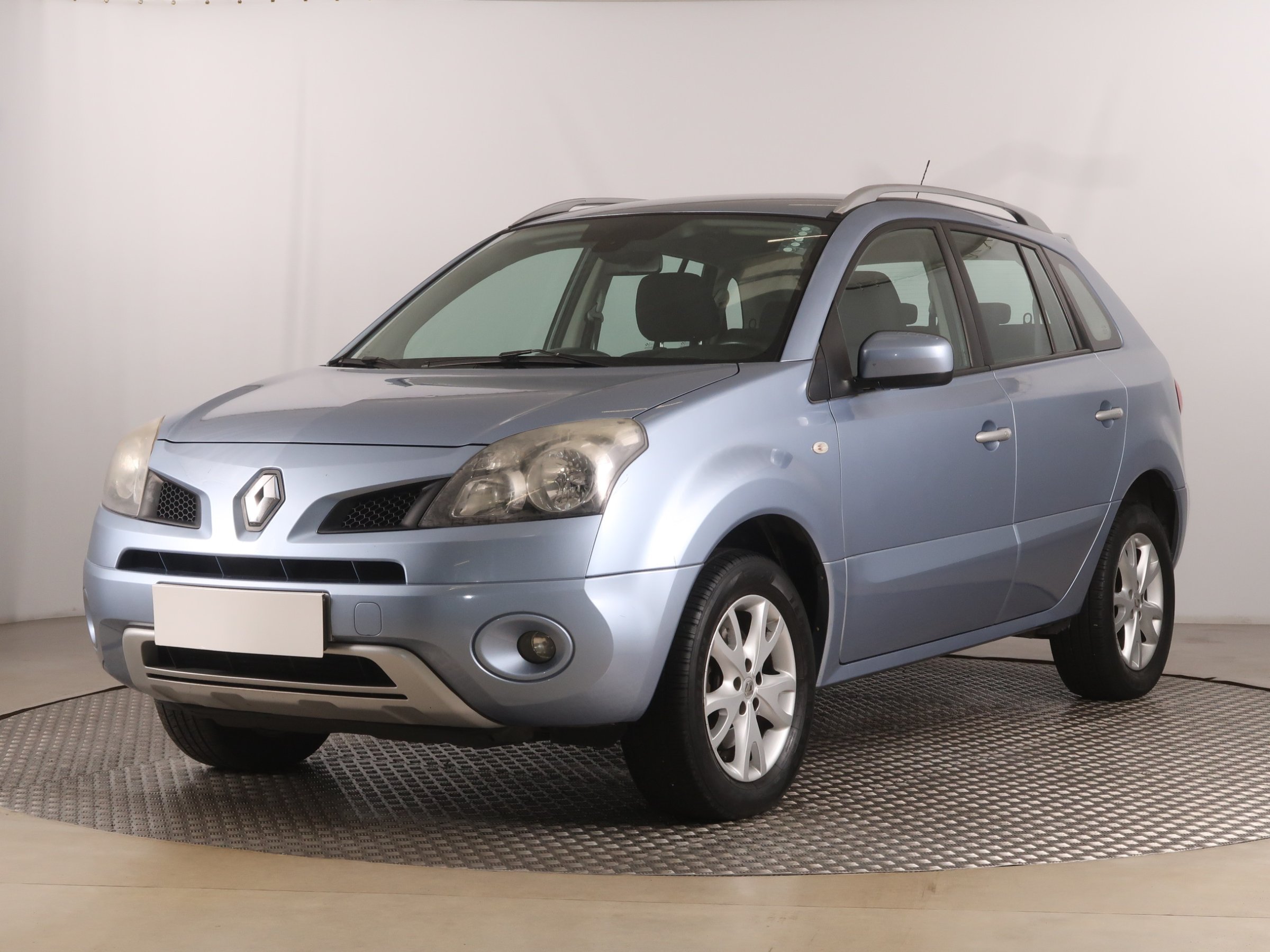 Renault Koleos 2.0 dCi SUV 2010 - 1