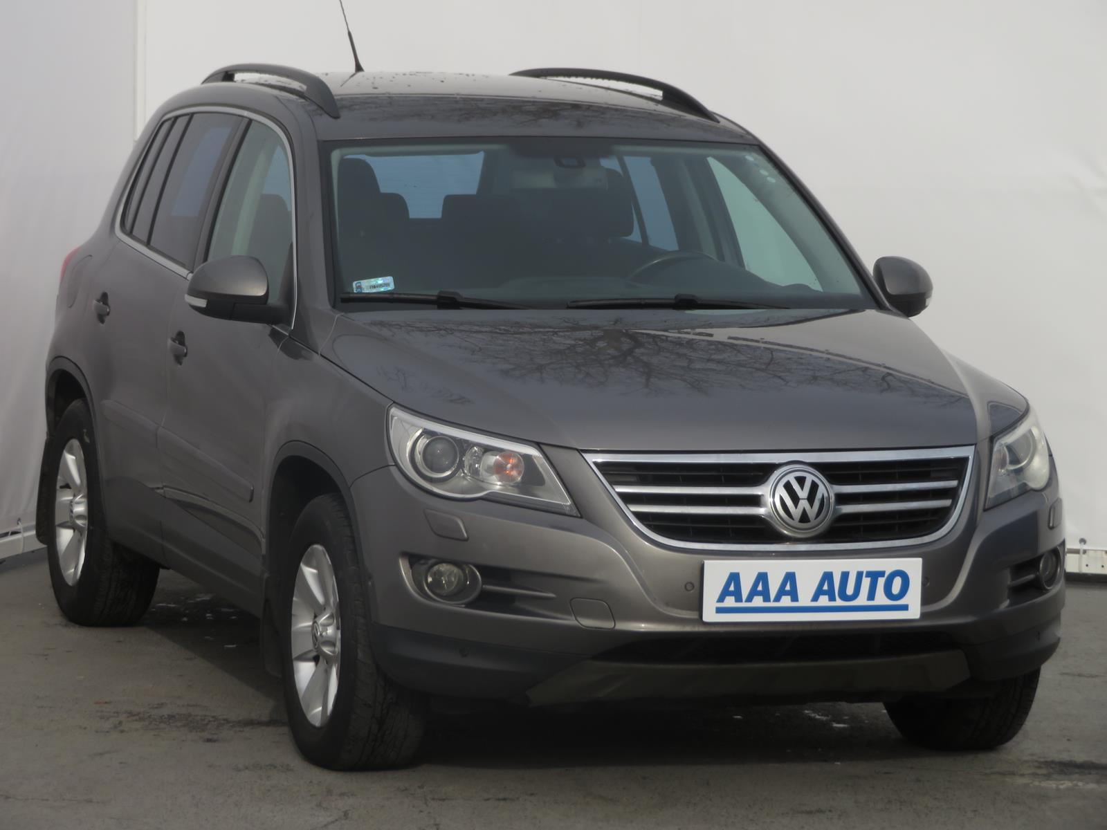 Volkswagen Tiguan 2.0 TDI SUV 2012 - 1