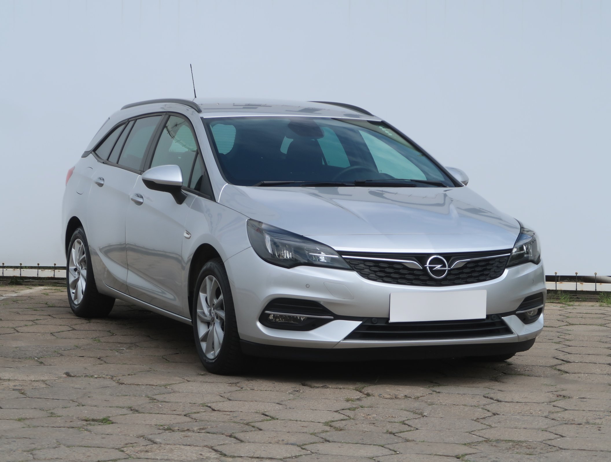 Opel Astra 1.2 Turbo Wagon 2020 - 1