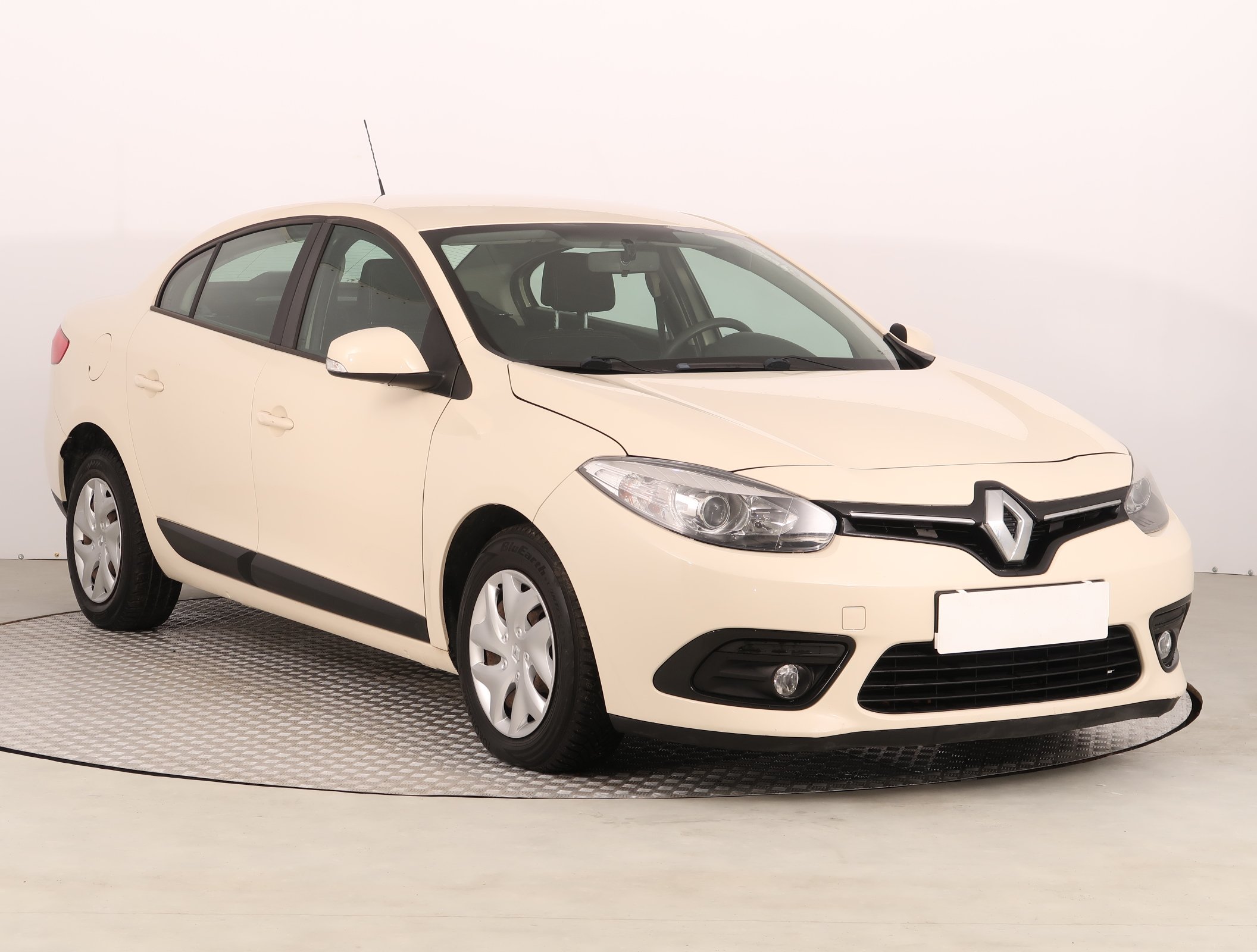 Renault Fluence 1.6 MPI Sedan 2014 - 1