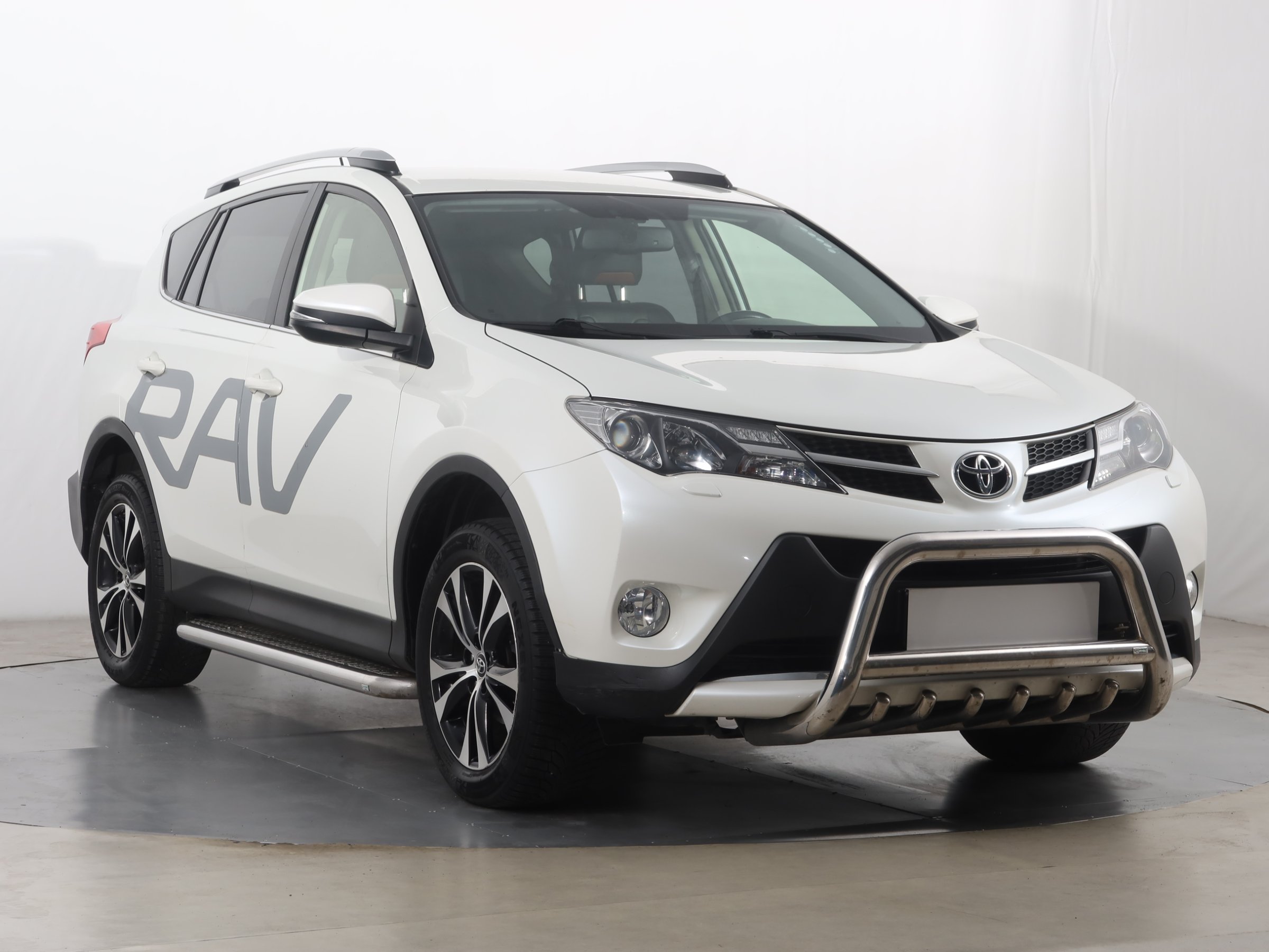 Toyota RAV4 2.0 VVT-i AWD SUV 2015 - 1