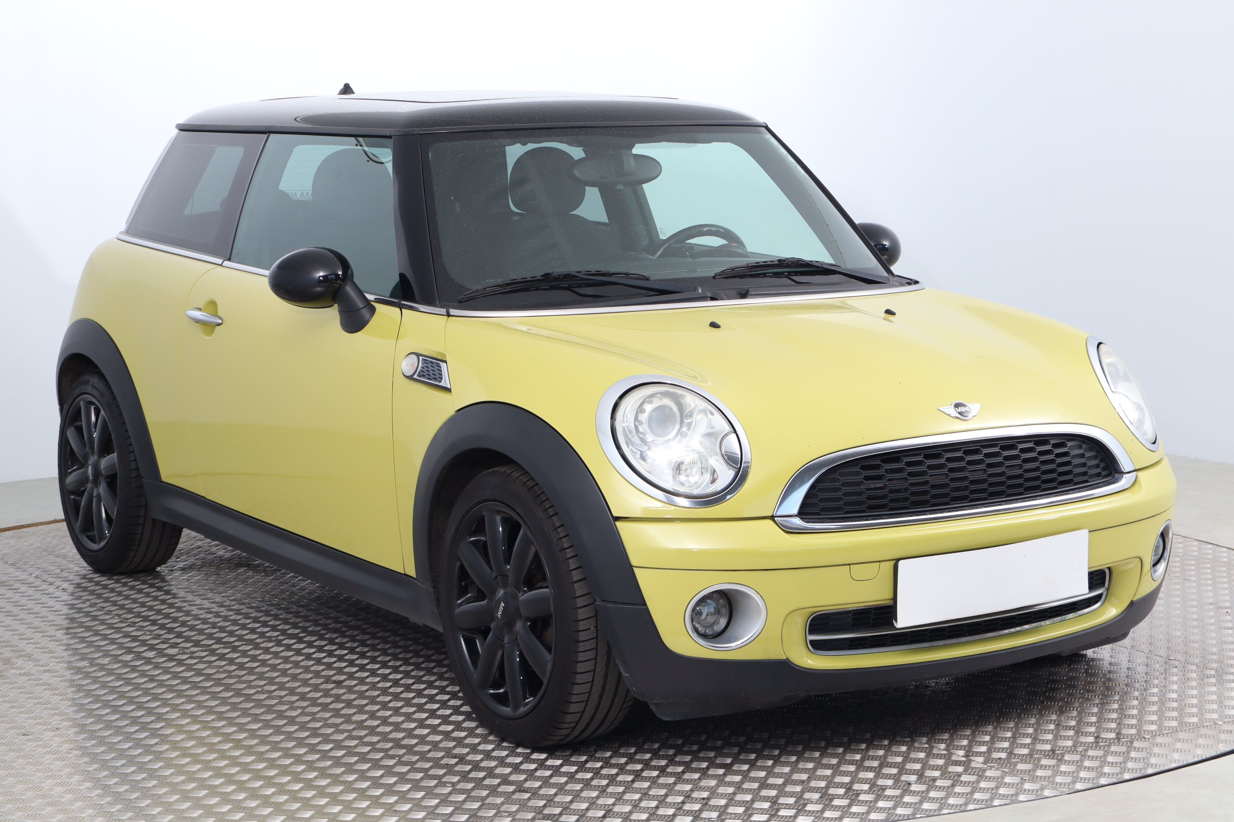 Mini Cooper  Hatchback 2010 - 1