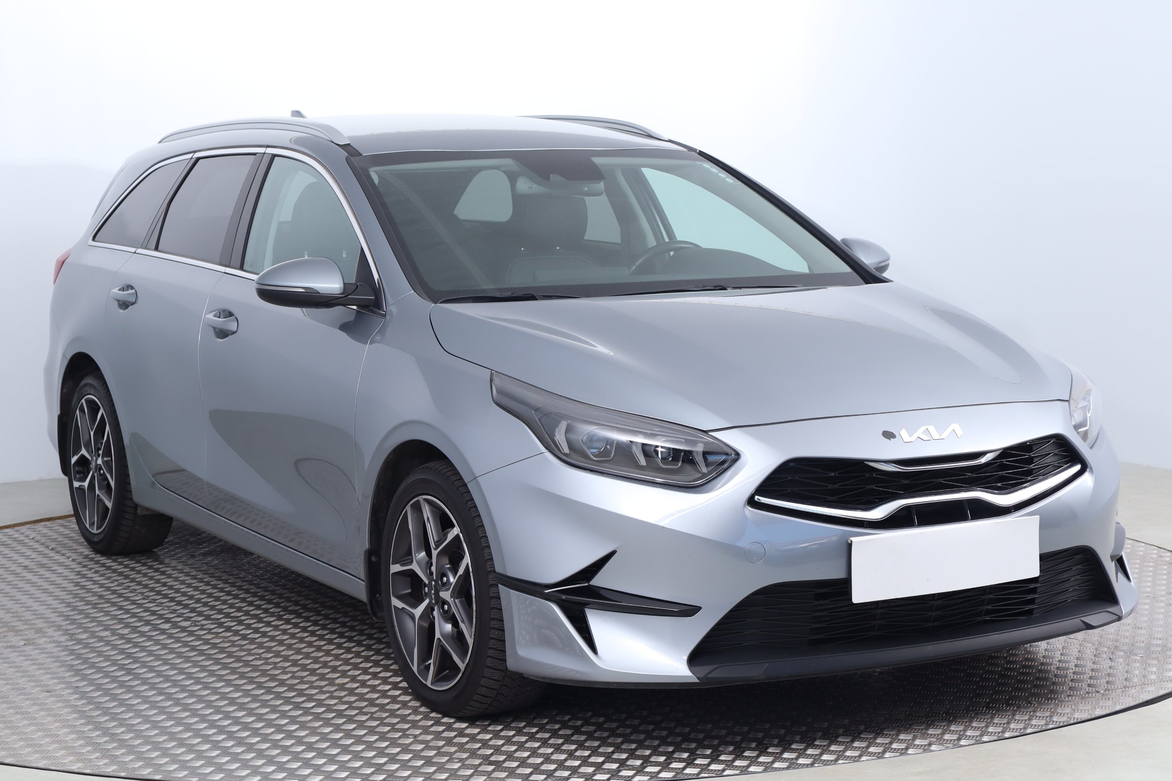 Kia Ceed 1.5 T-GDI Mild Hybrid Kombi 2022 - 1