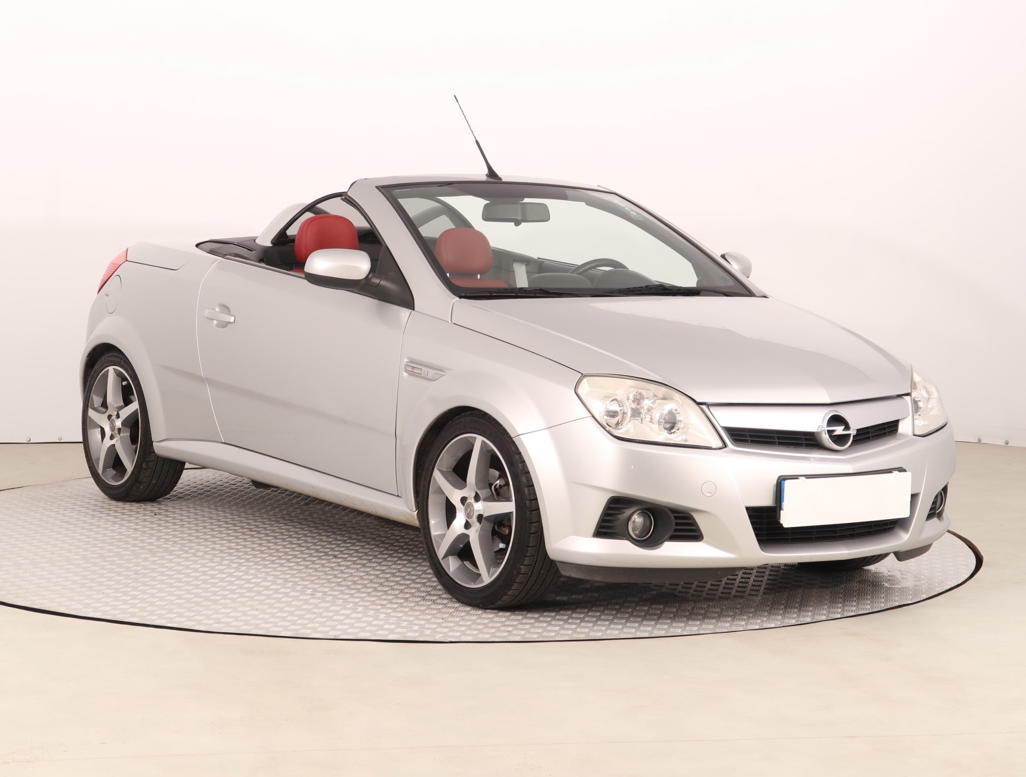 Opel Tigra 1.8 Ecotec Convertible 2007 - 1