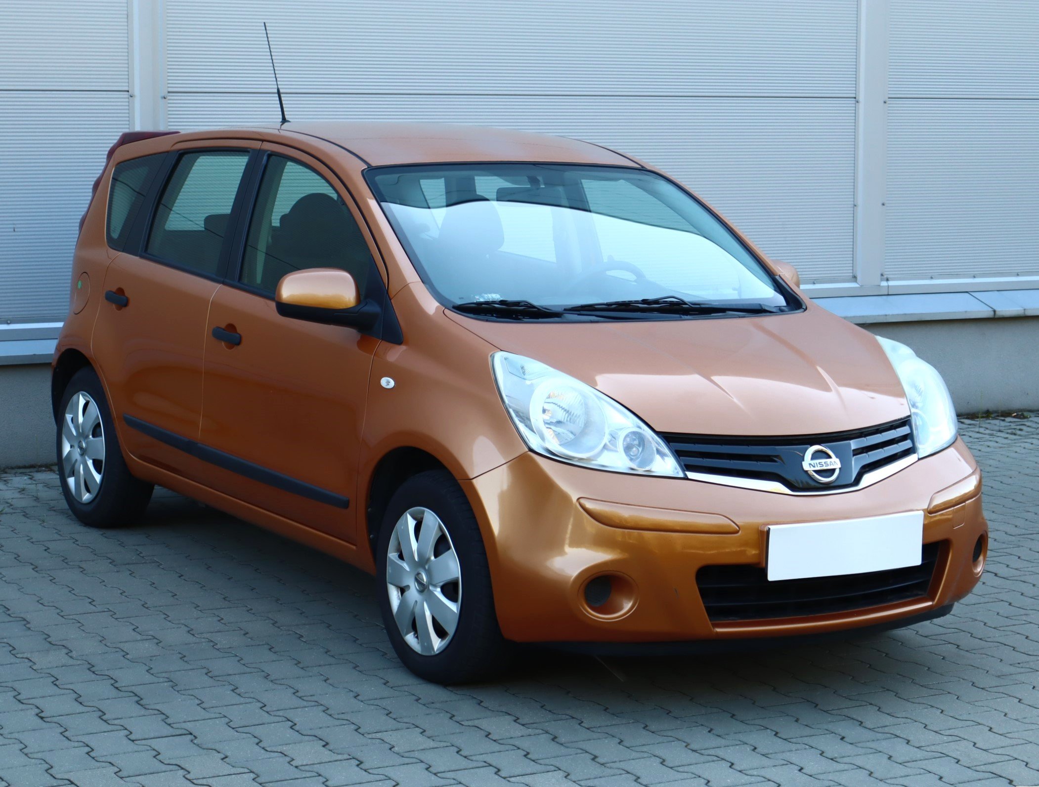 Nissan Note 1.4 MPI Hatchback 2009 - 1