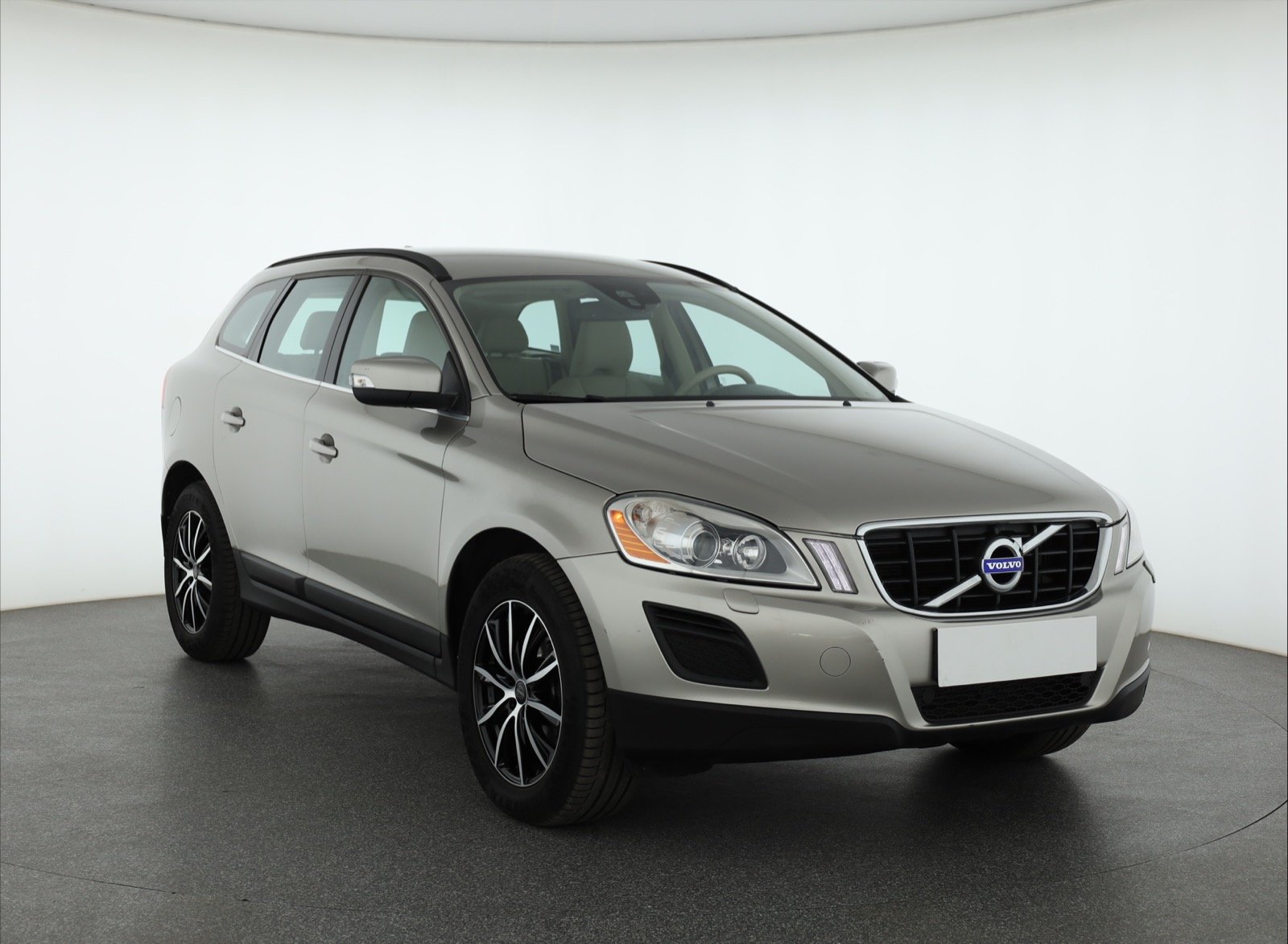 Volvo XC60 2.0 D3 SUV 2011 - 1