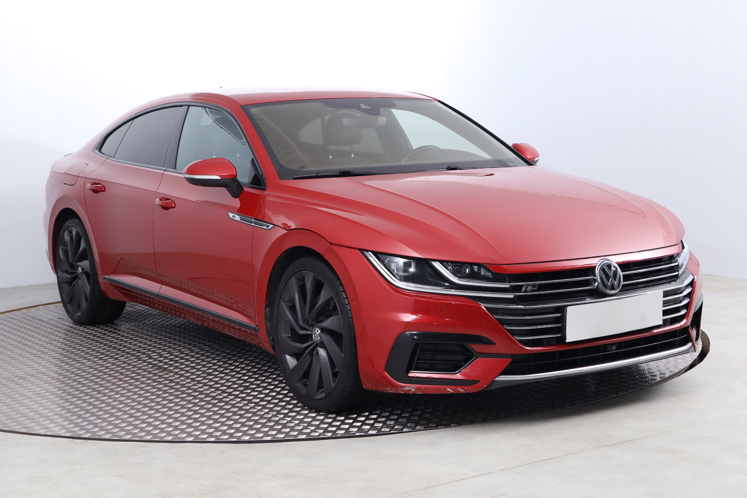 Volkswagen Arteon R-Line 2.0 TSI 4Motion Sedan 2017 - 1