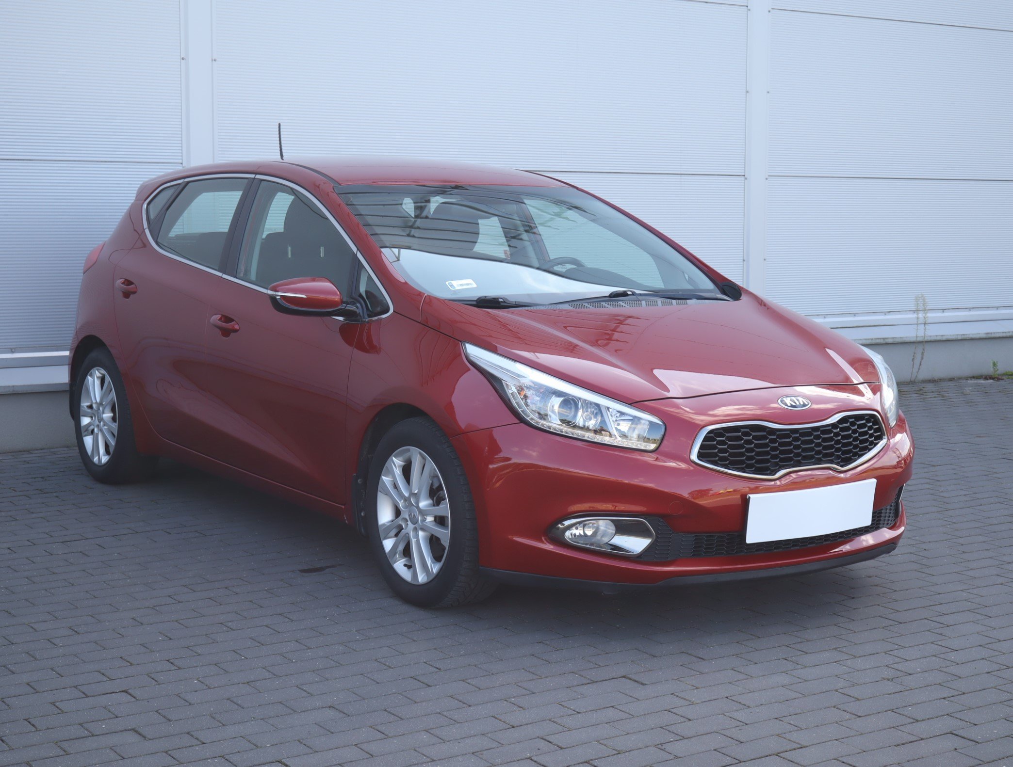 Kia Ceed 1.6 CVVT Hatchback 2012 - 1