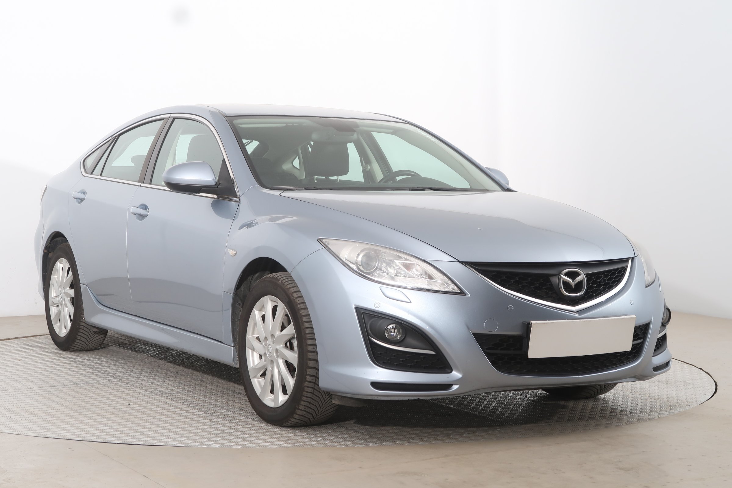 Mazda 6 2.0 MZR Hatchback 2010 - 1