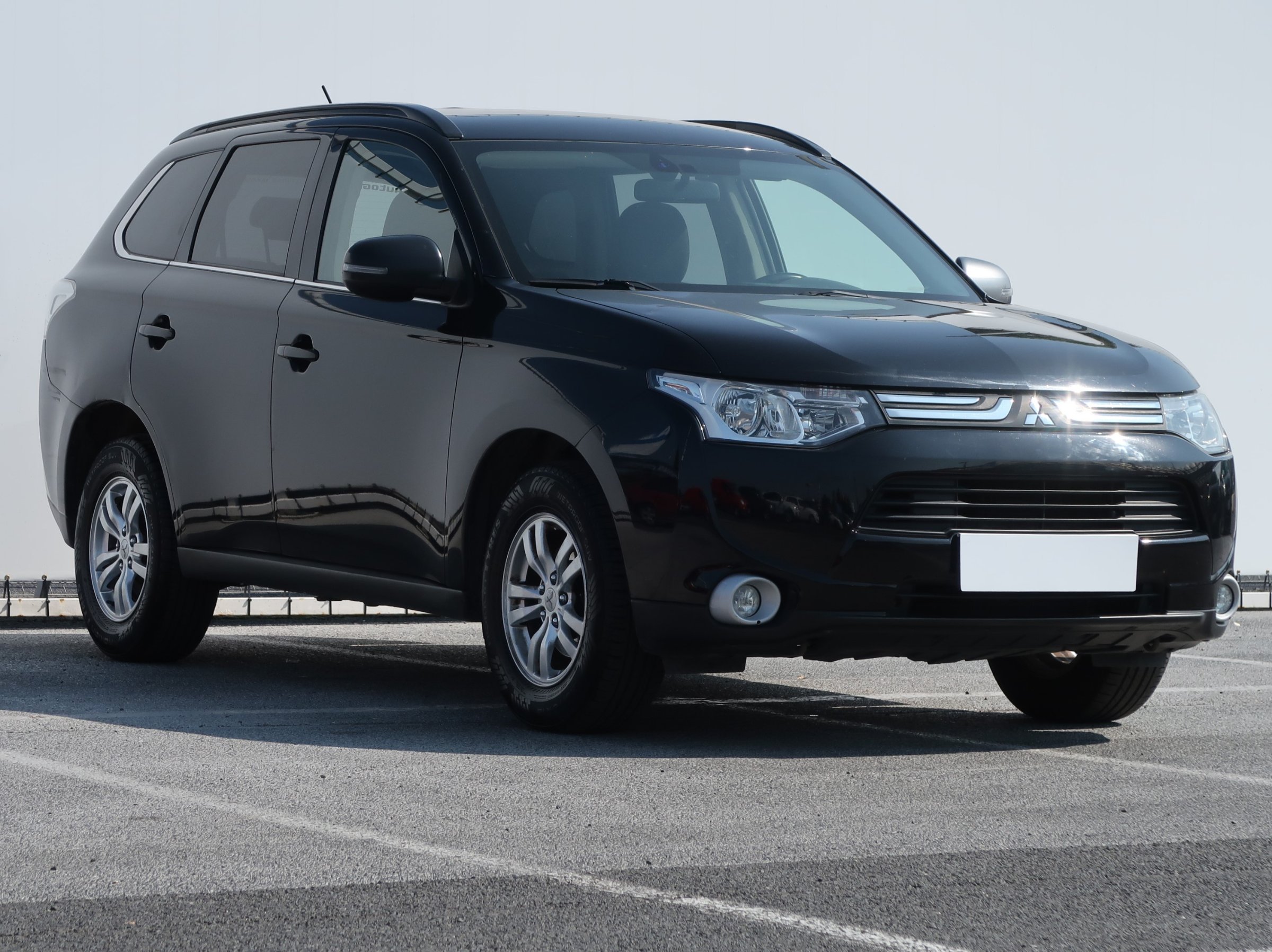 Mitsubishi Outlander 2.0 MIVEC ClearTec 4WD SUV 2013 - 1