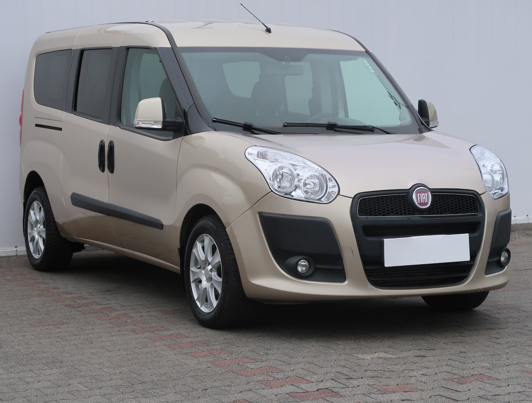 Fiat Doblò 2.0 MultiJet Minivan 2013 - 1