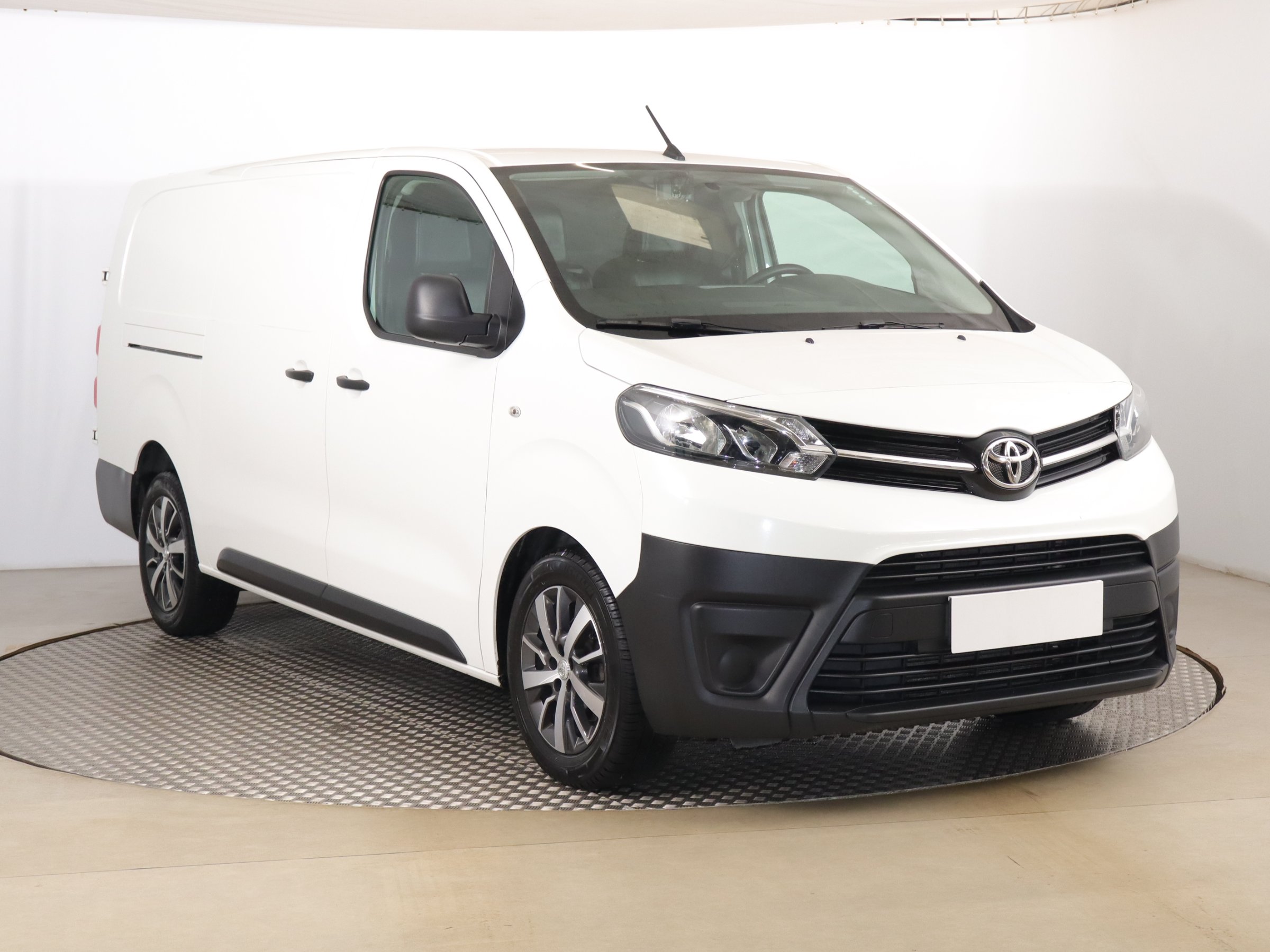 Toyota Proace 2.0 D-4D Van 2017 - 1