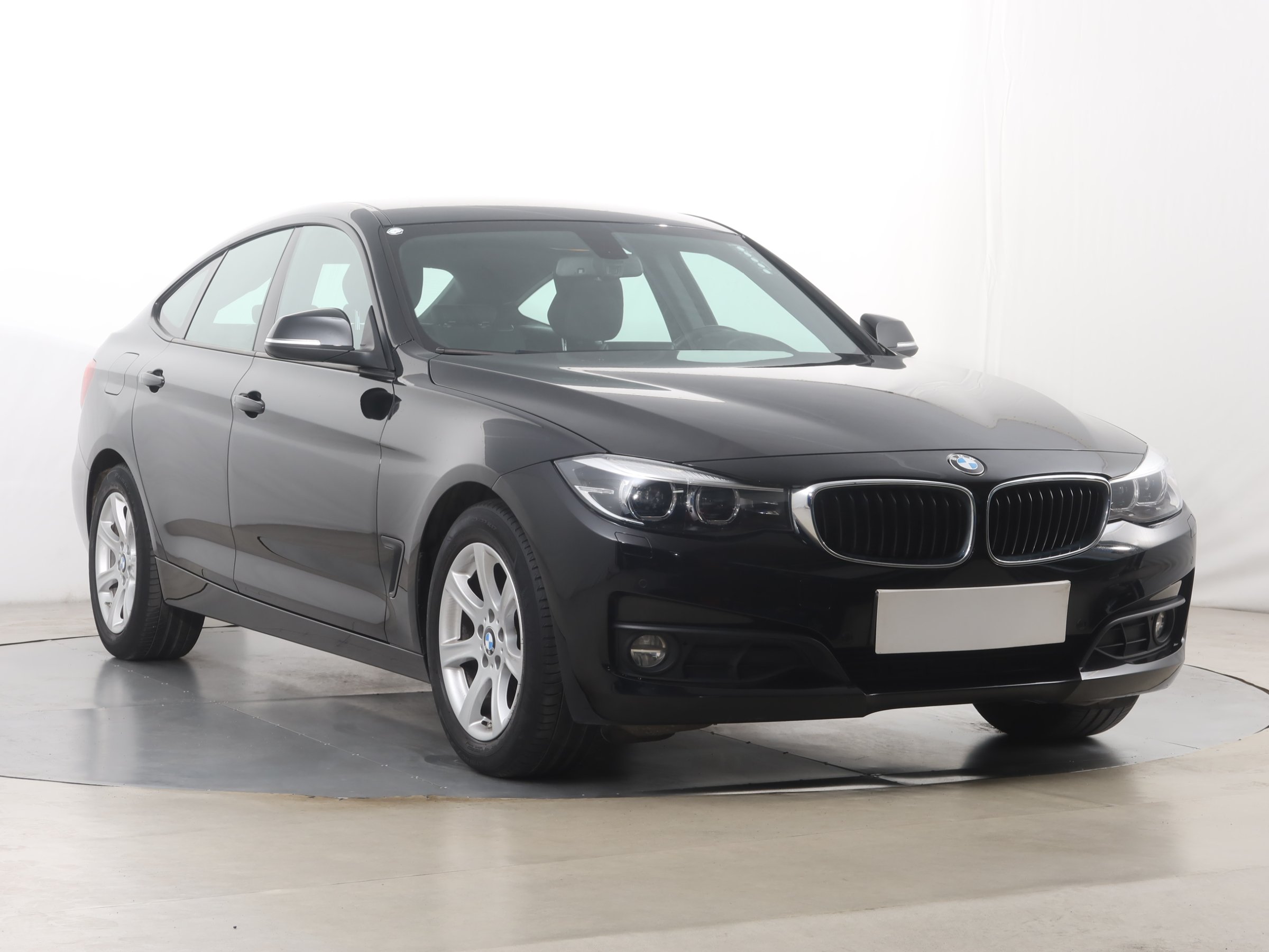 BMW 3 Gran Turismo 318d Gran Turismo Sedan 2020 - 1