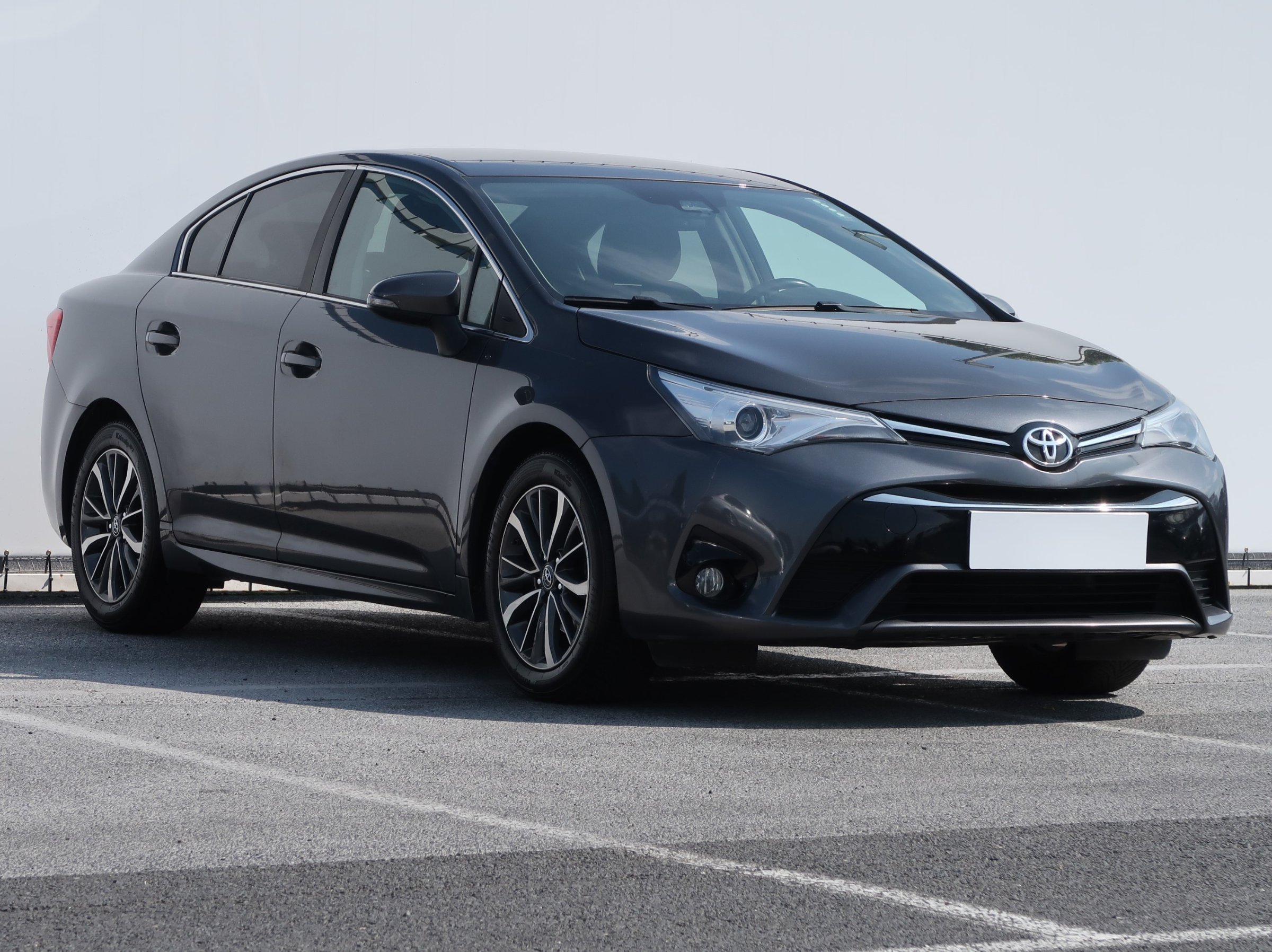 Toyota Avensis 1.8 VVT-i Sedan 2016 - 1