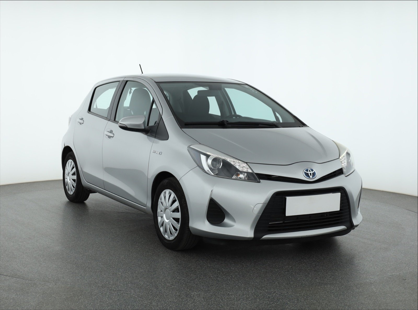 Toyota Yaris 1.5 VVT-i Hybrid Hatchback 2014 - 1