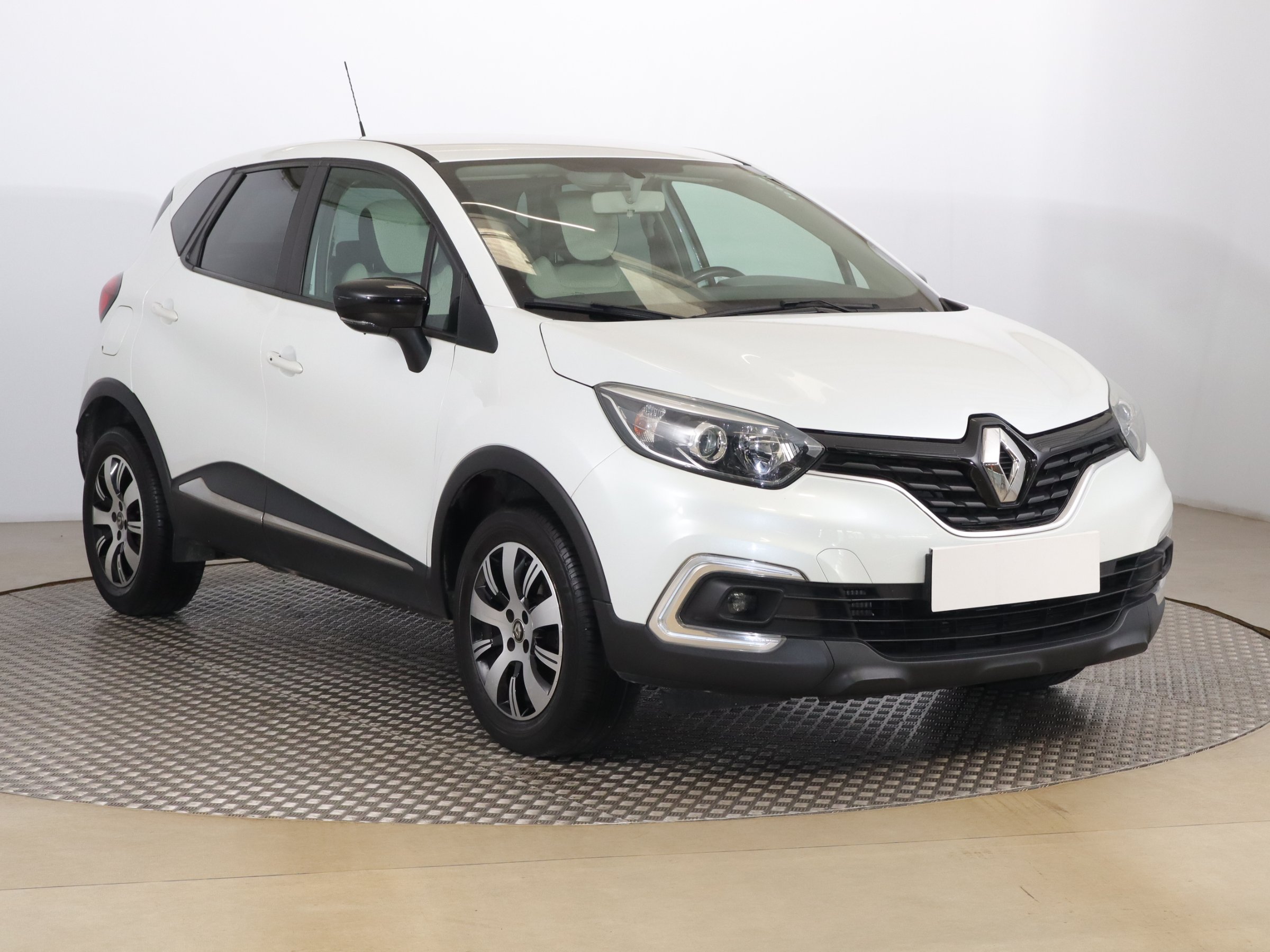 Renault Captur 1.2 TCe SUV 2018 - 1