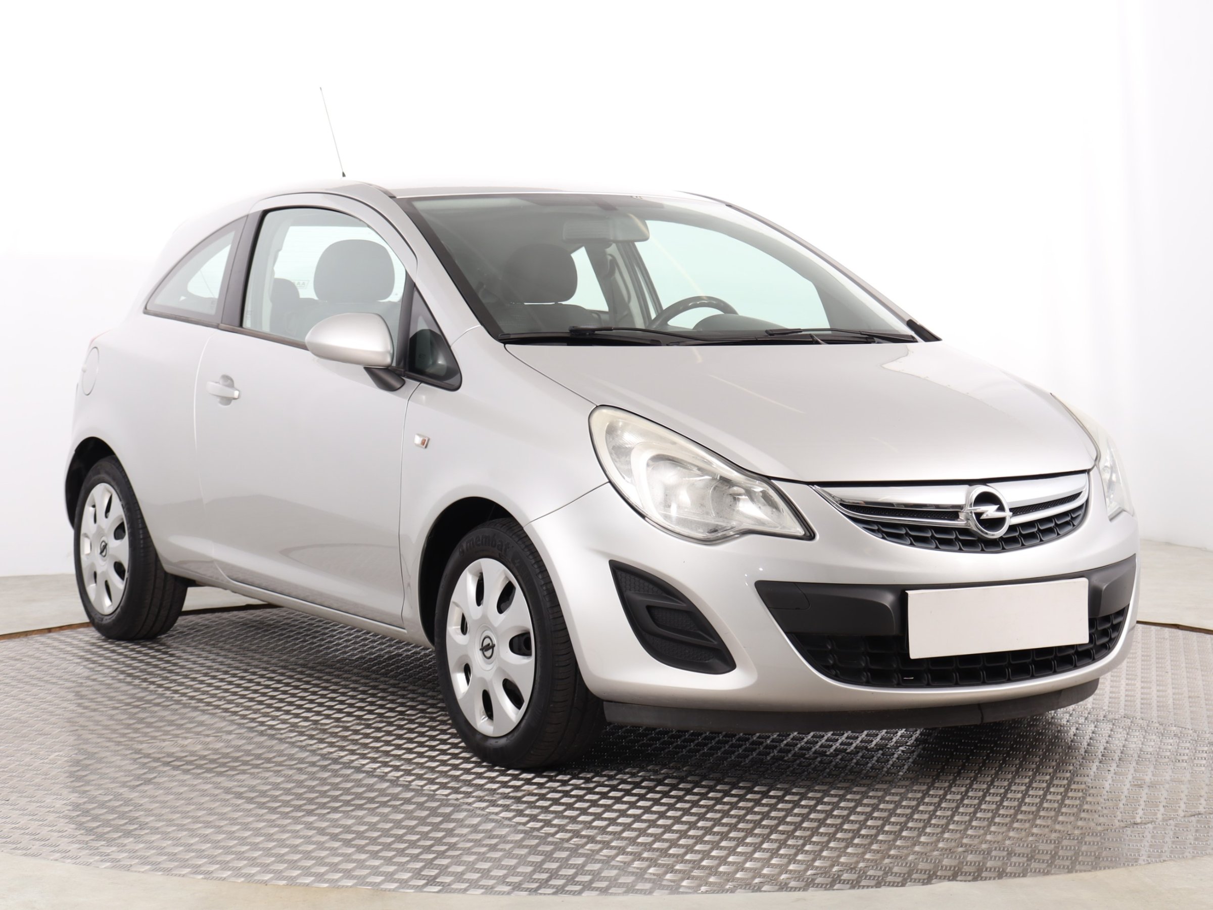 Opel Corsa 1.2 Ecotec Hatchback 2011 - 1