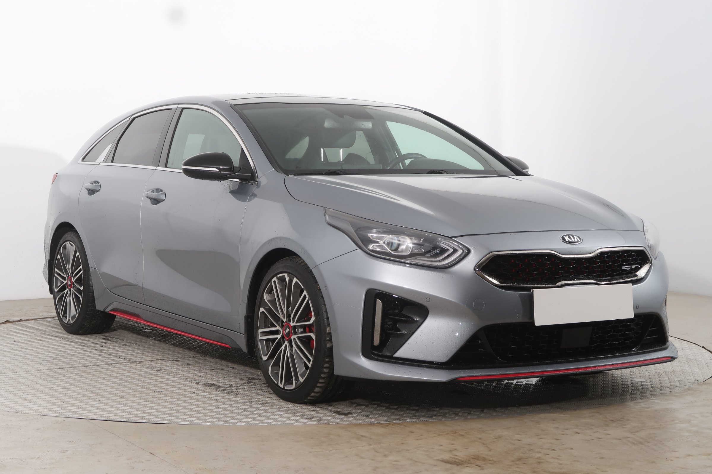 Kia ProCeed GT 1.6 T-GDI Kombi 2019 - 1