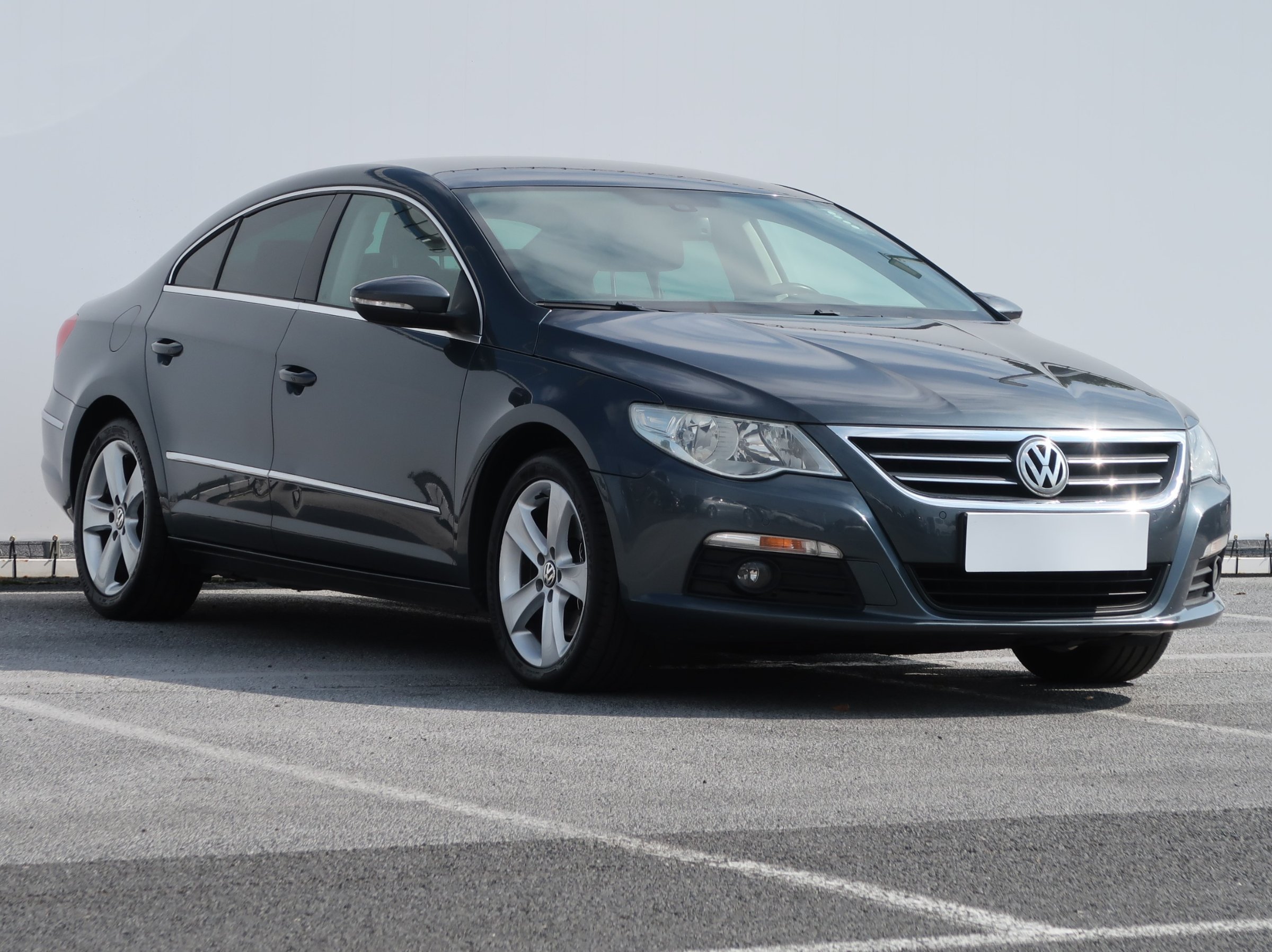 Volkswagen Passat CC 2.0 TDI Sedan 2011 - 1