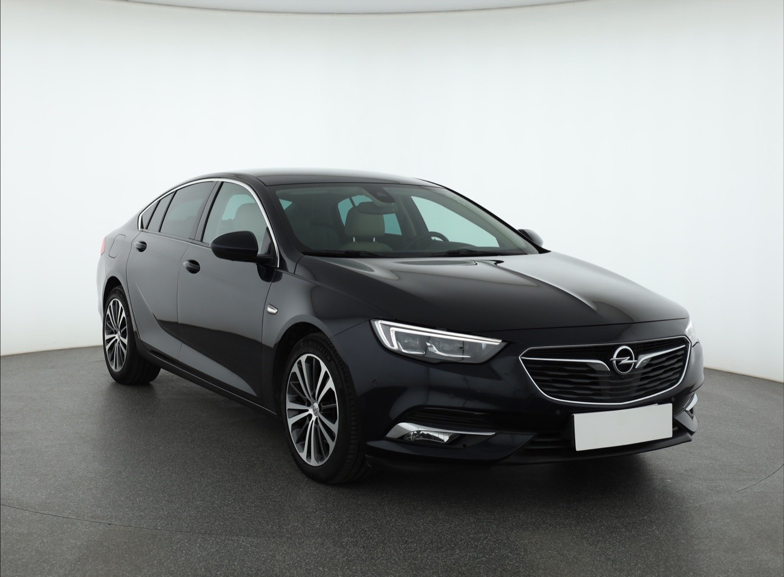 Opel Insignia 2.0 CDTI BiTurbo 4x4 Hatchback 2019 - 1