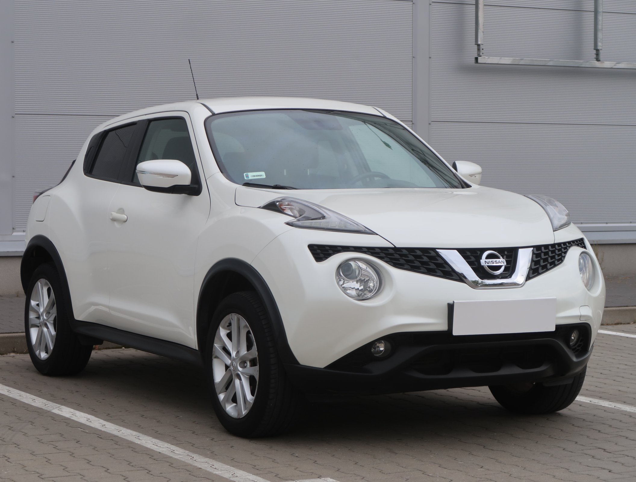 Nissan Juke 1.6 MPI SUV 2017 - 1