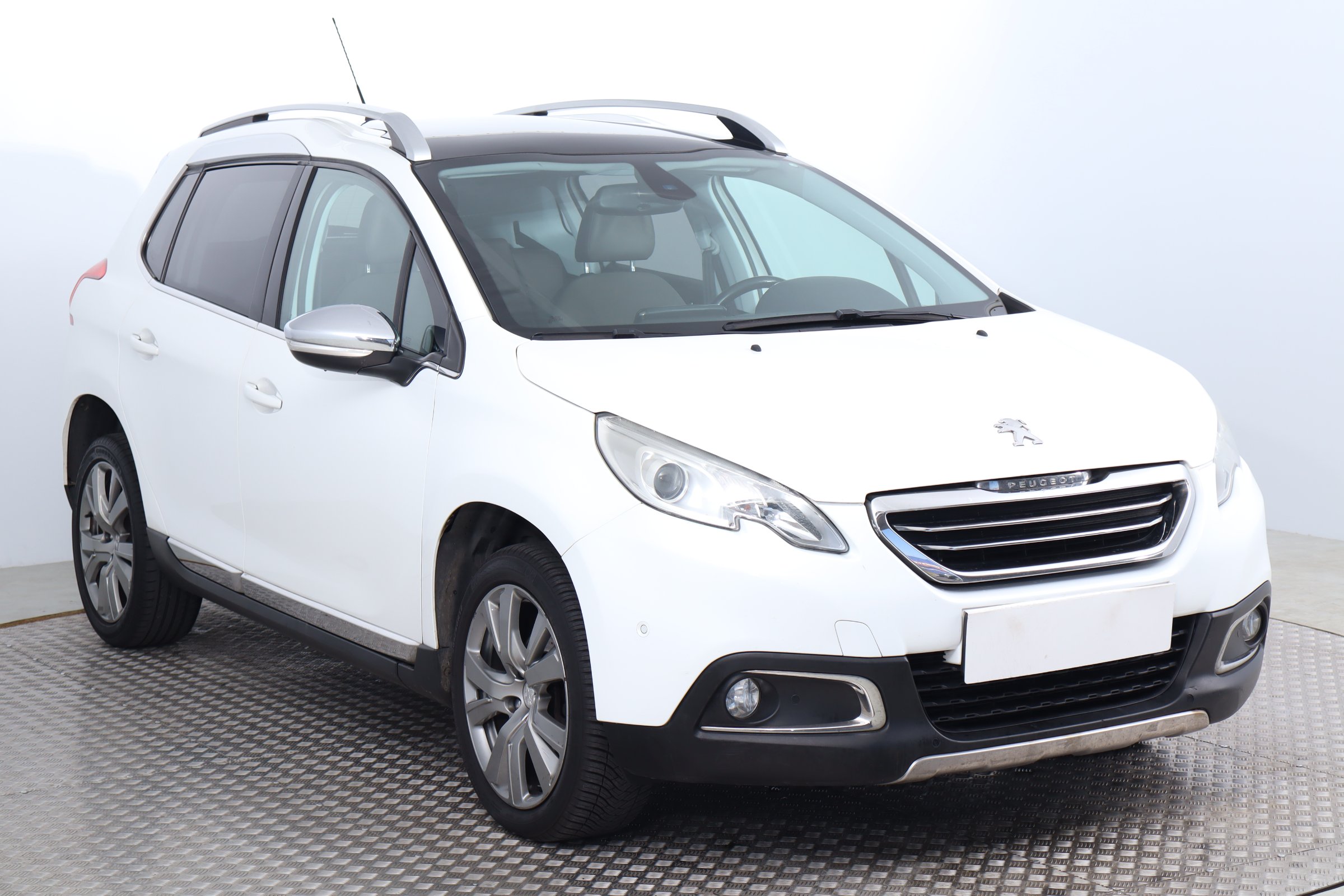 Peugeot 2008 1.6 e-HDi SUV 2013 - 1