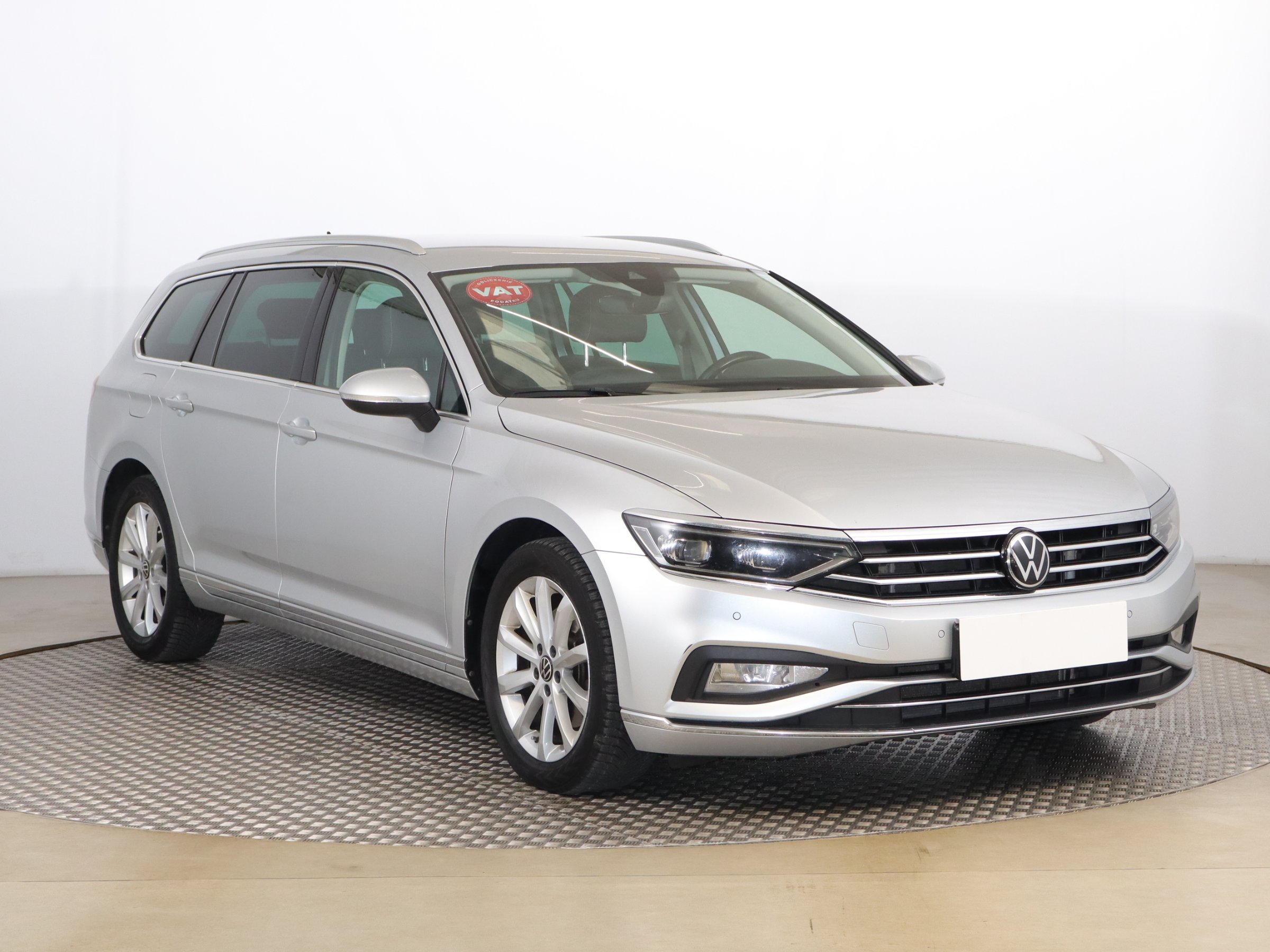 Volkswagen Passat 2.0 TDI Wagon 2020 - 1