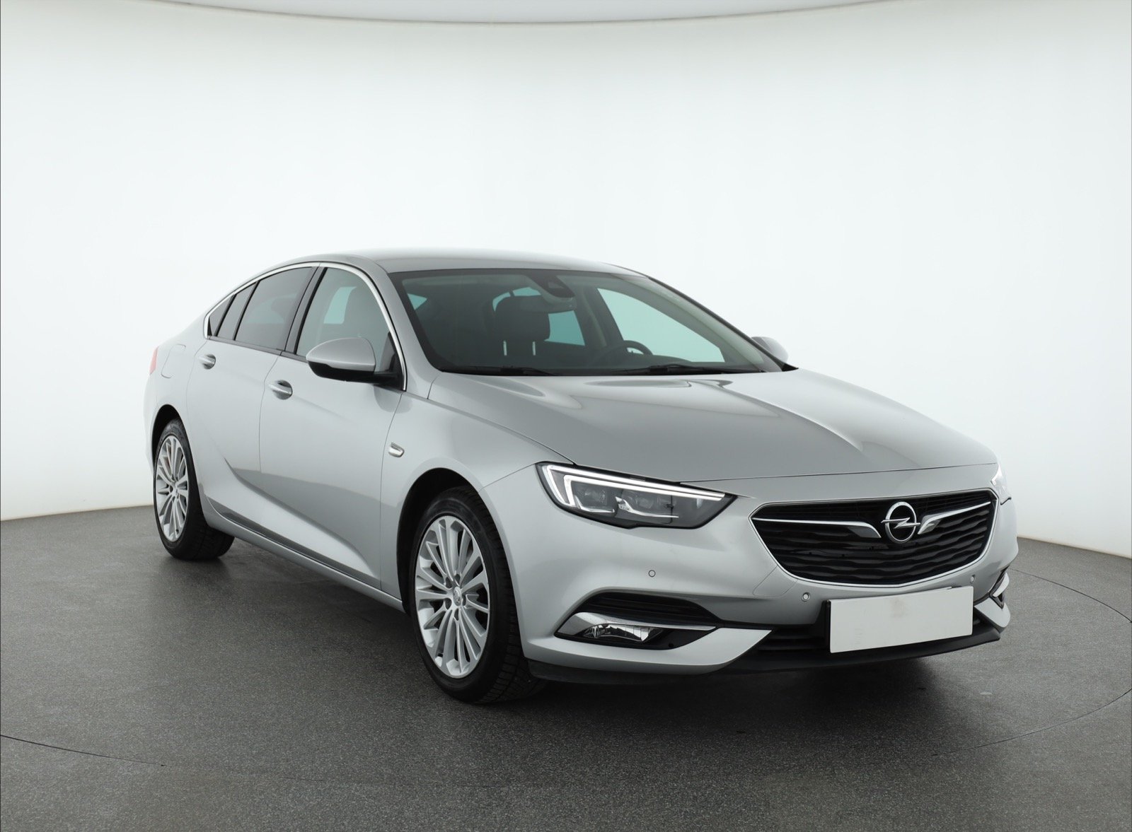 Opel Insignia 1.5 Turbo Hatchback 2019 - 1